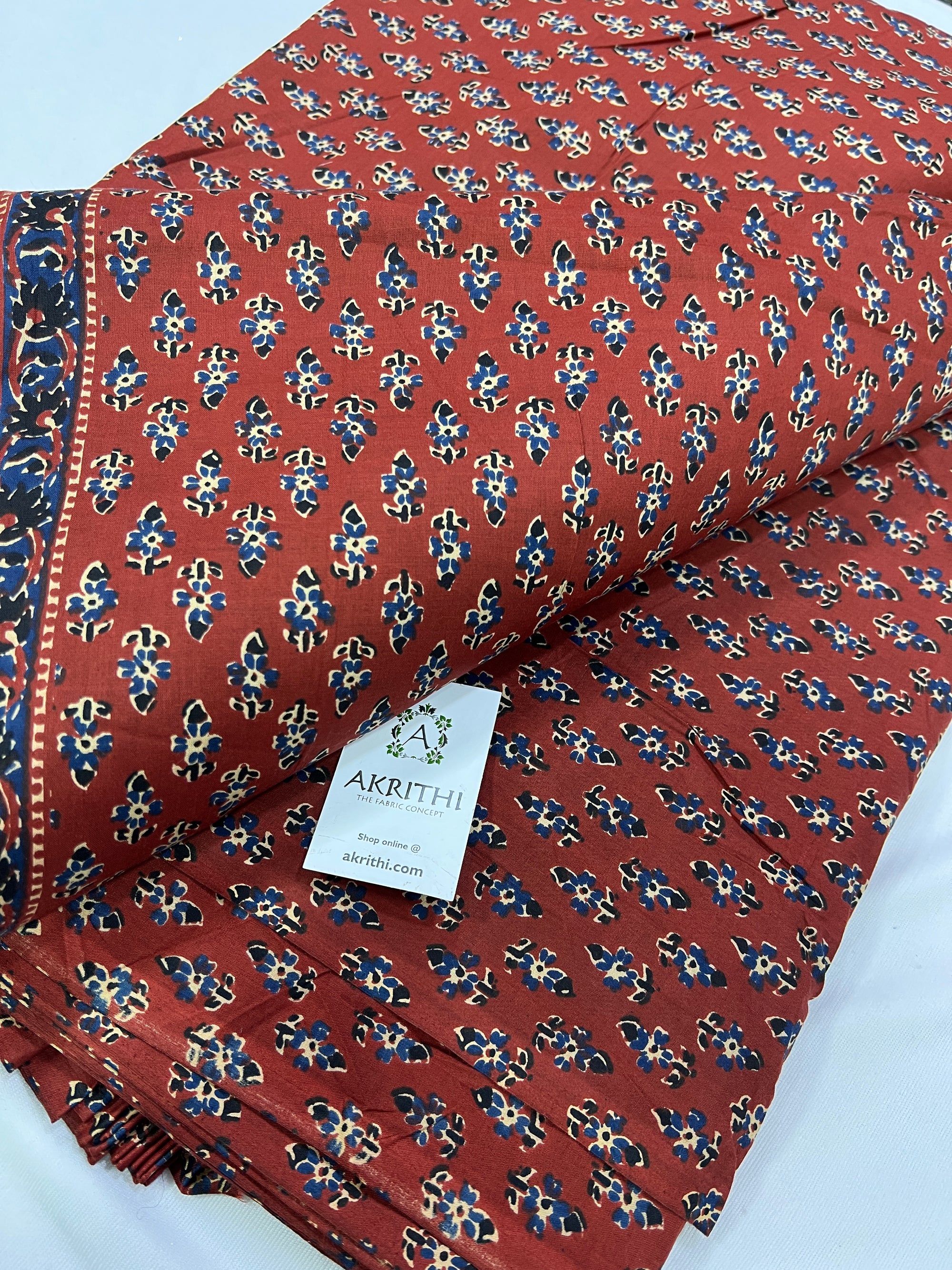 Printed pure cotton fabric