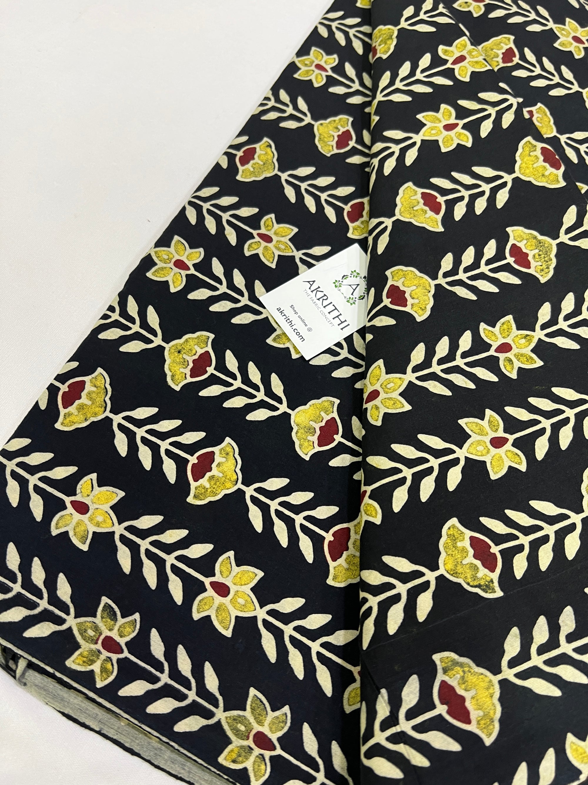 Printed pure cotton fabric