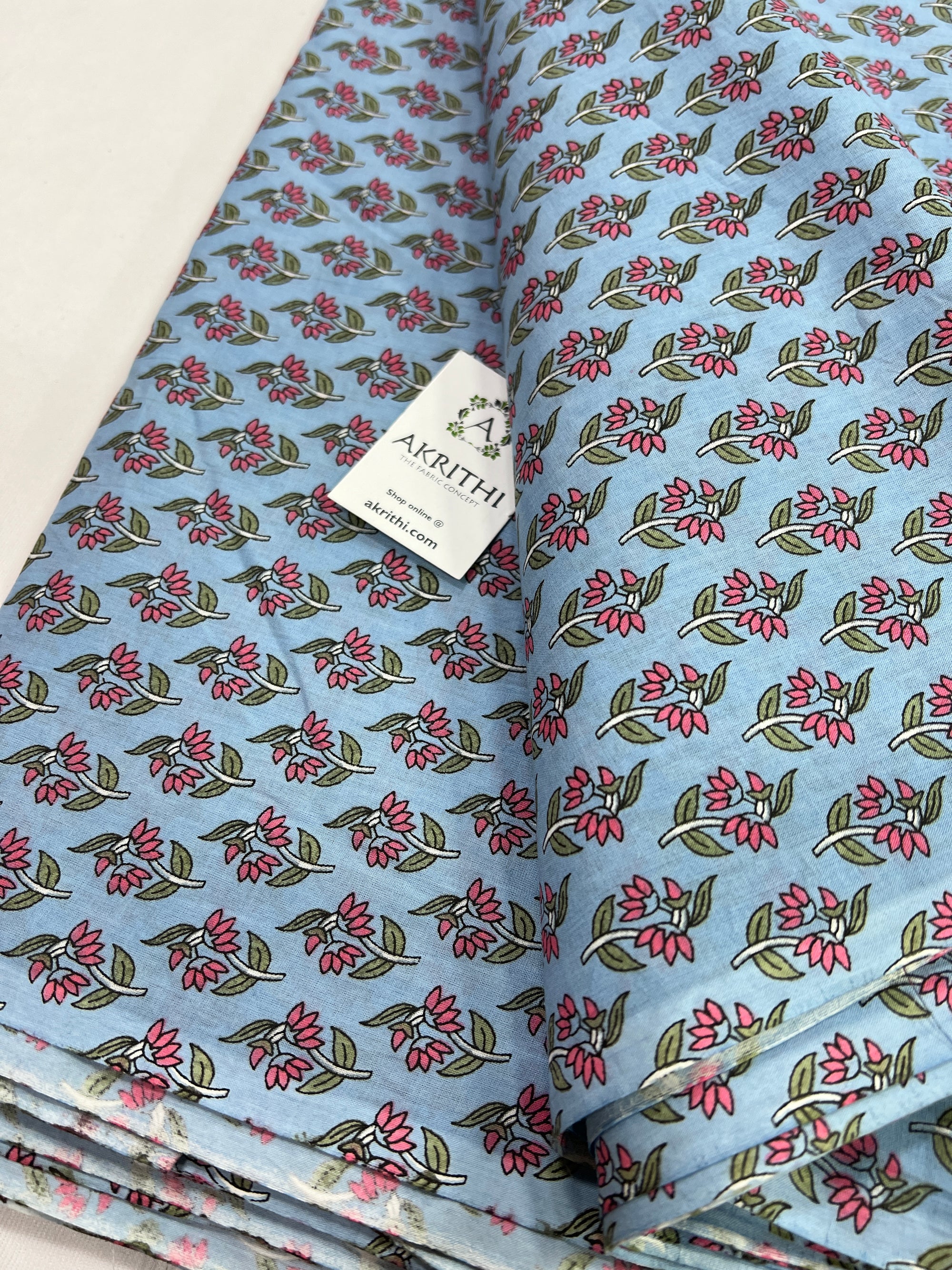 Printed pure cotton fabric