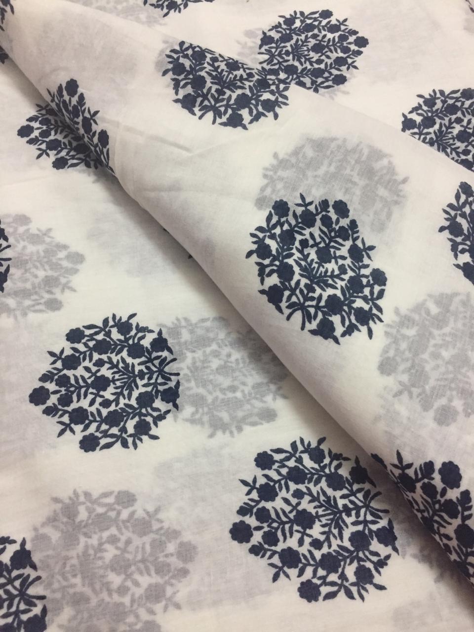 Printed mul cotton fabric