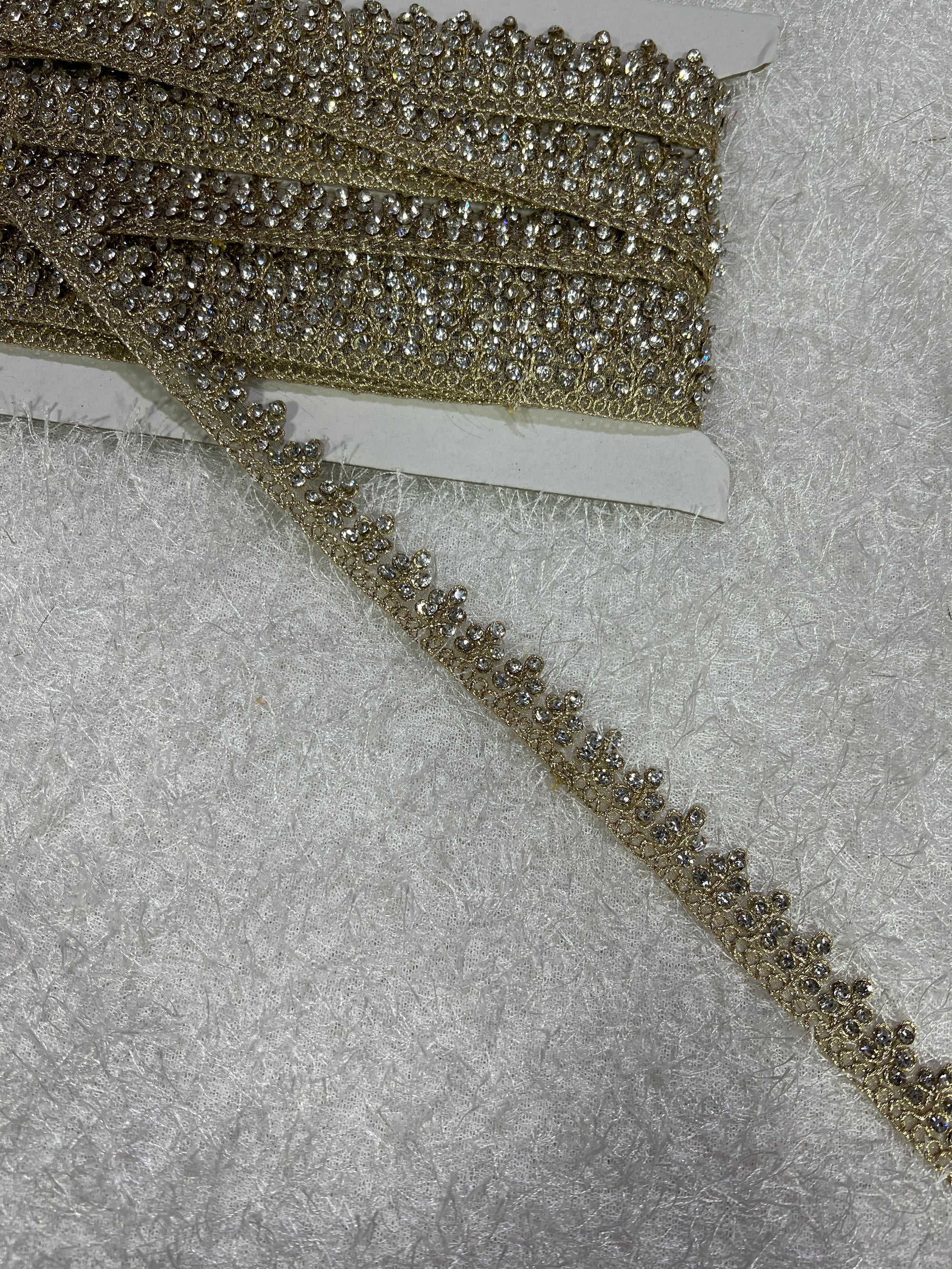 Embroidered lace 9 metres roll