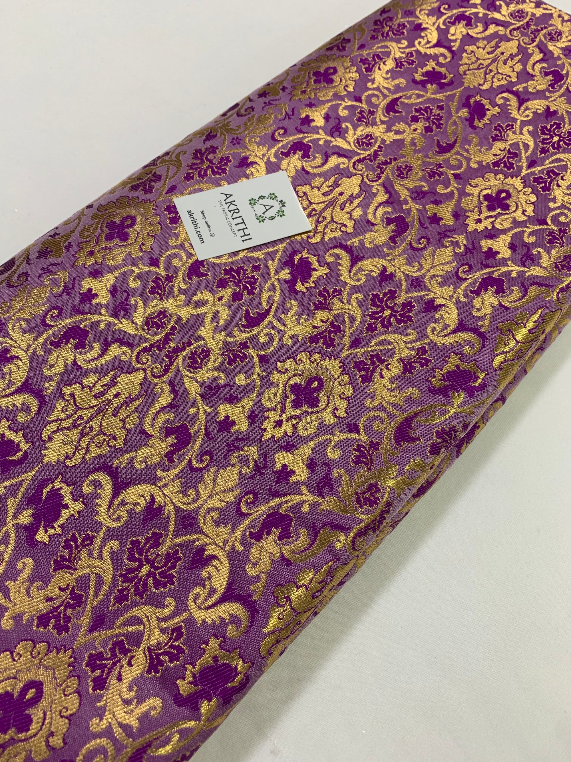 Handloom Banarasi brocade fabric
