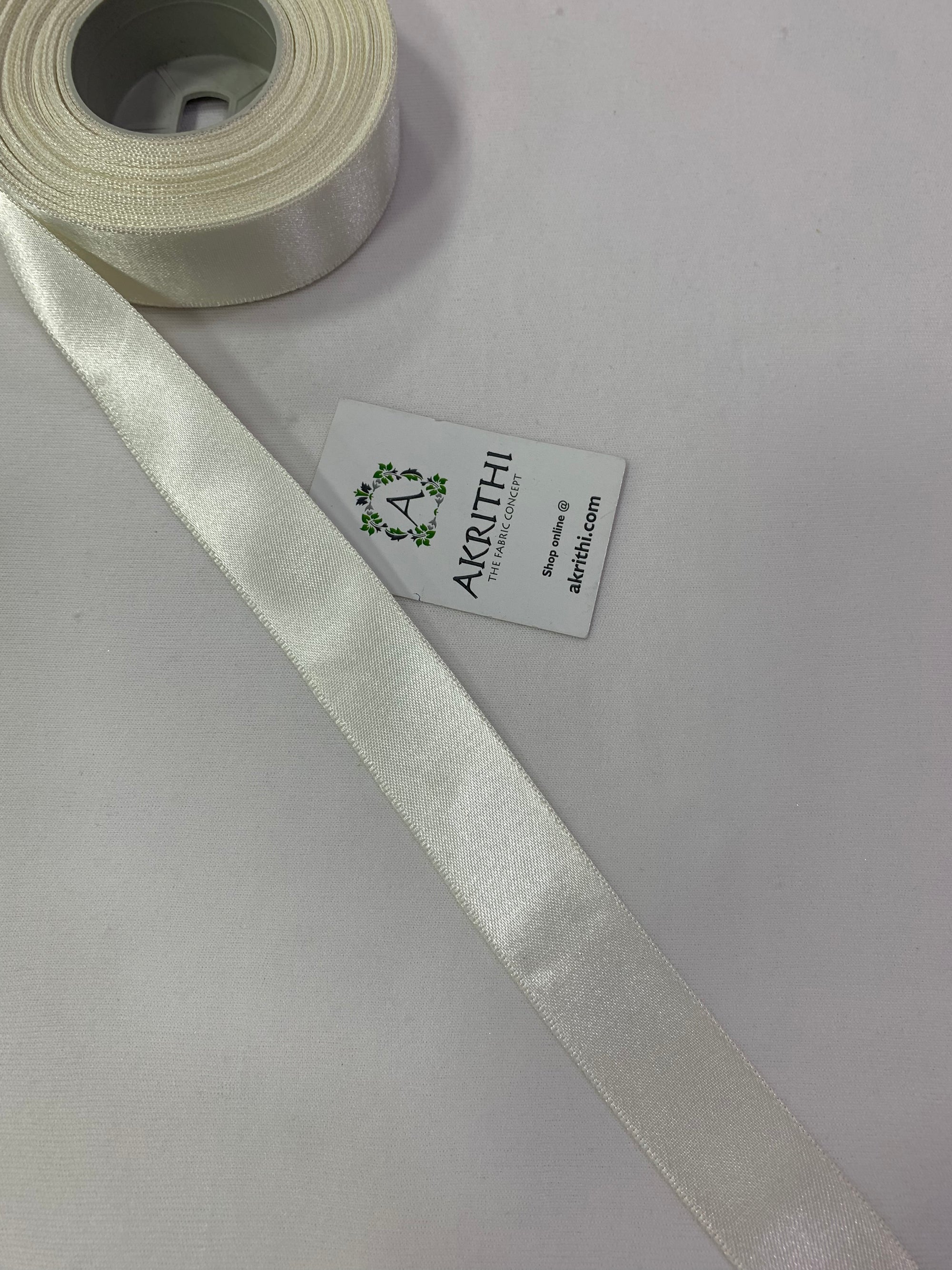 Satin lace per metre