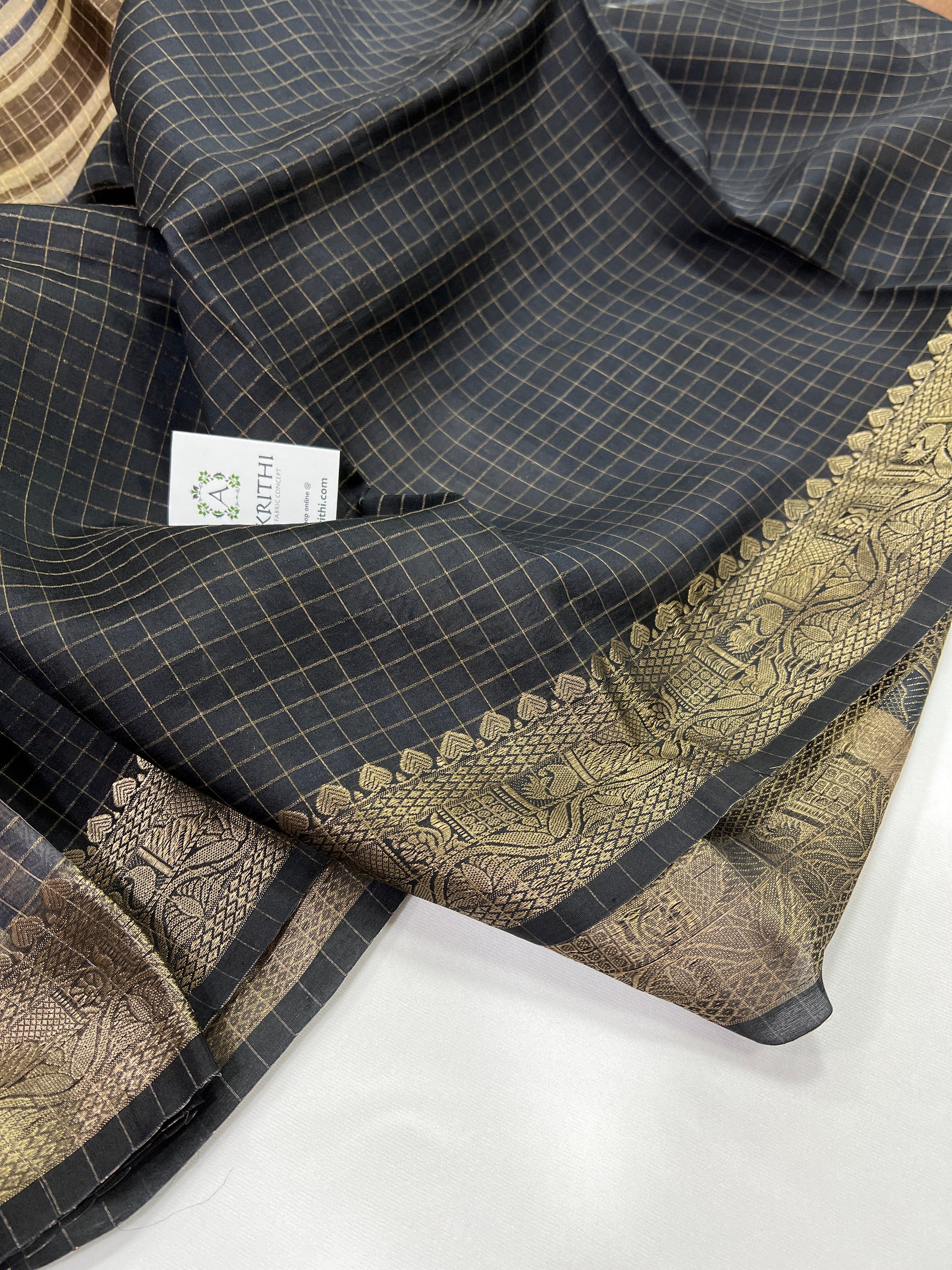 Hand brushed pure silk organza saree