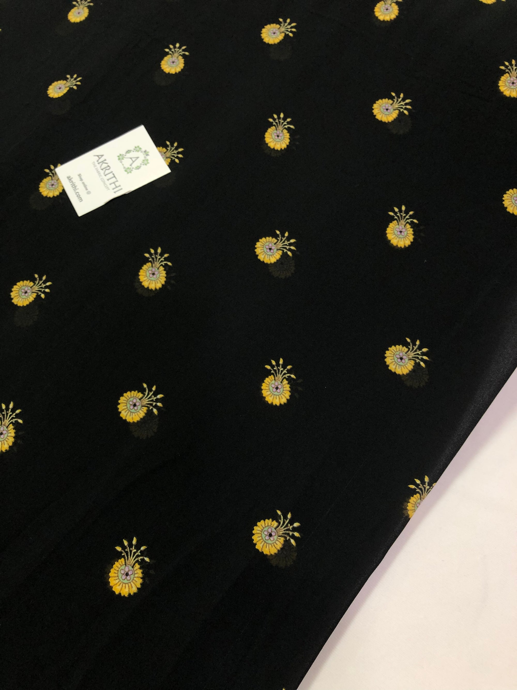 Digital floral printed georgette fabric