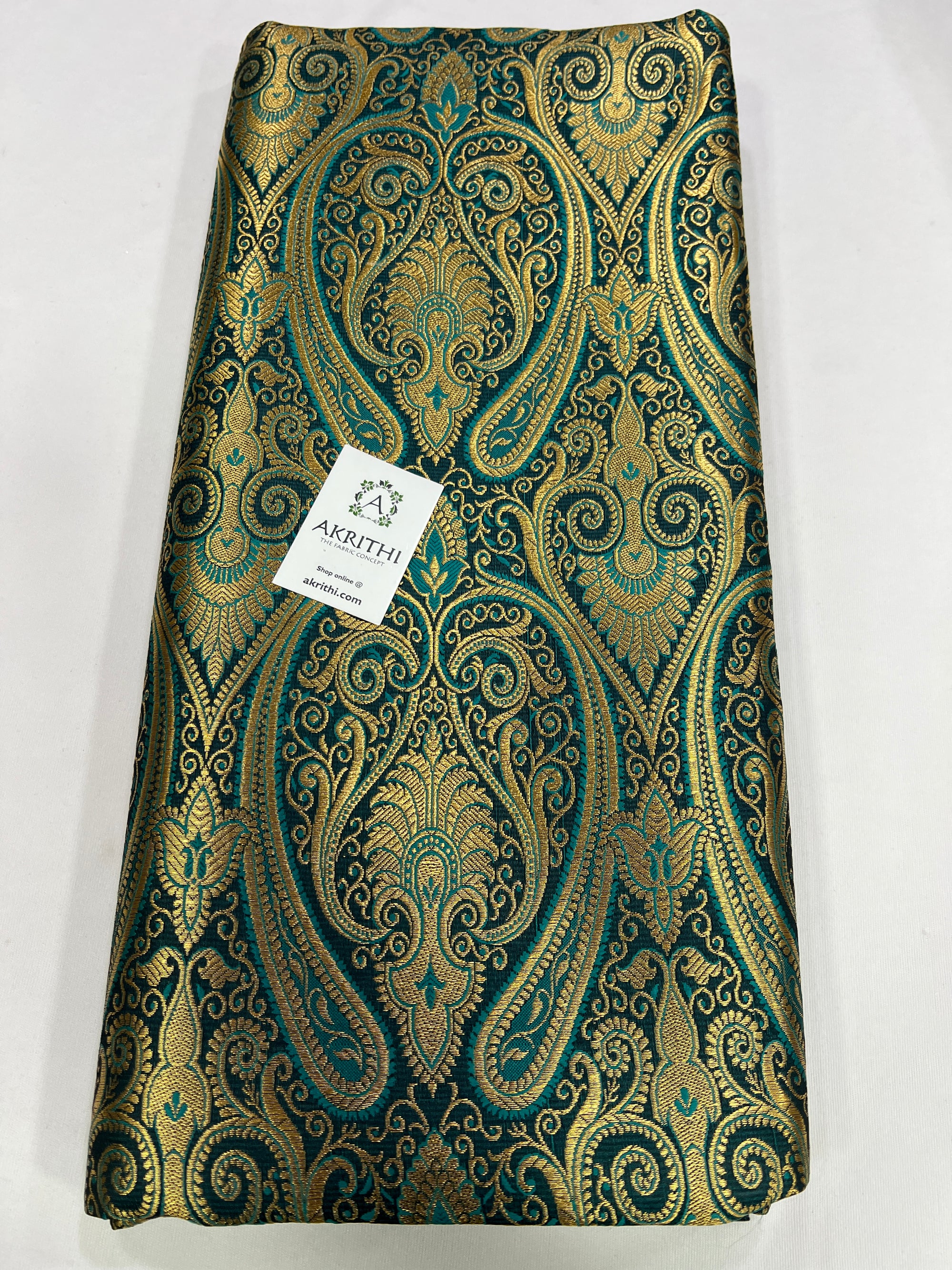 Handloom Banarasi brocade fabric