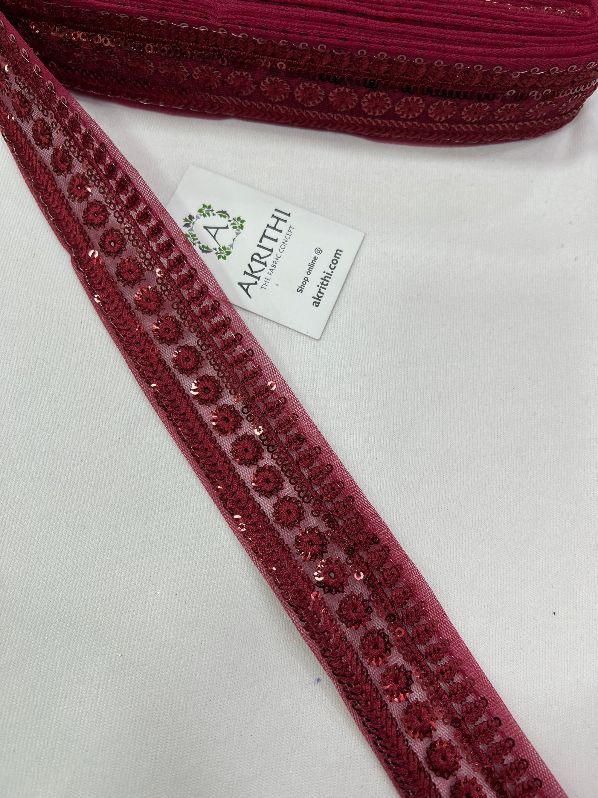 Embroidered lace 9 metres roll