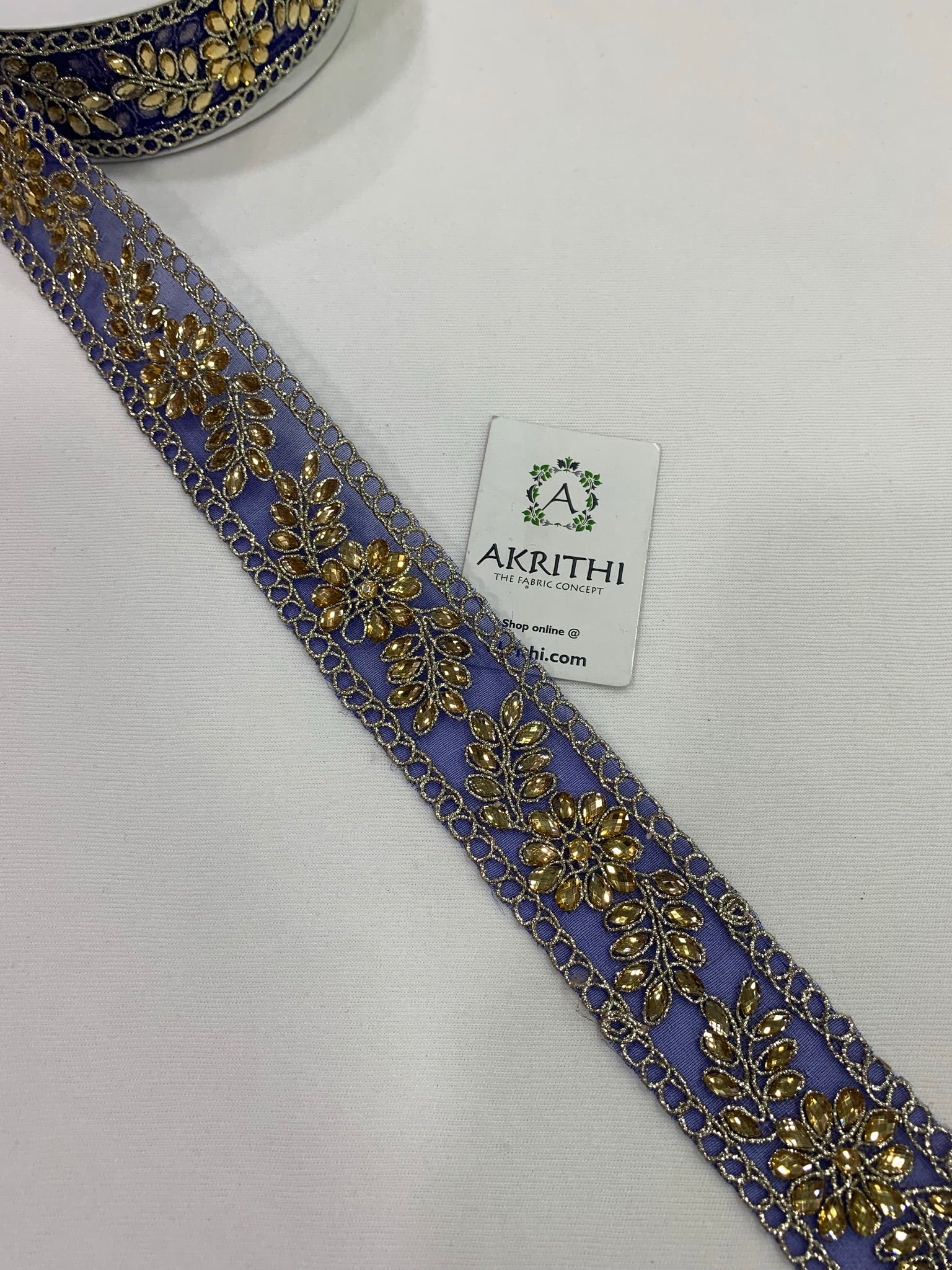 Embroidered lace 9 metres roll