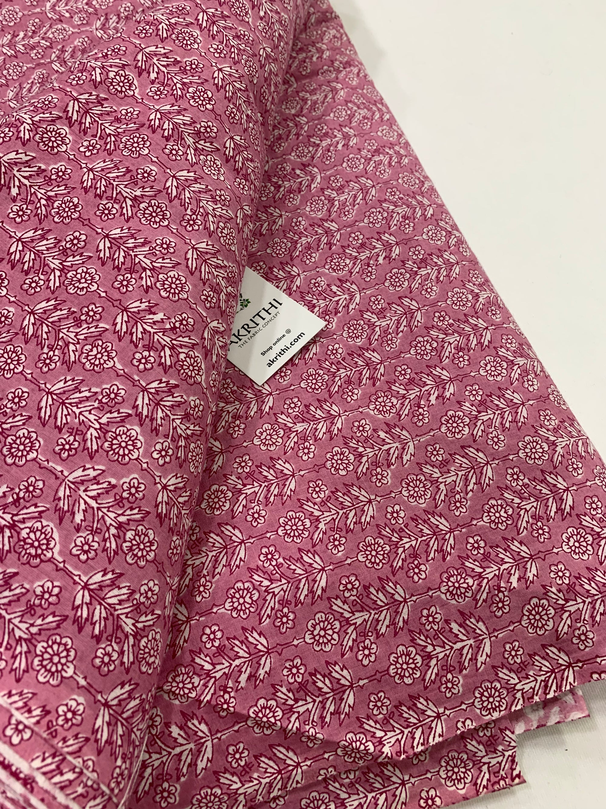 Printed pure cotton fabric