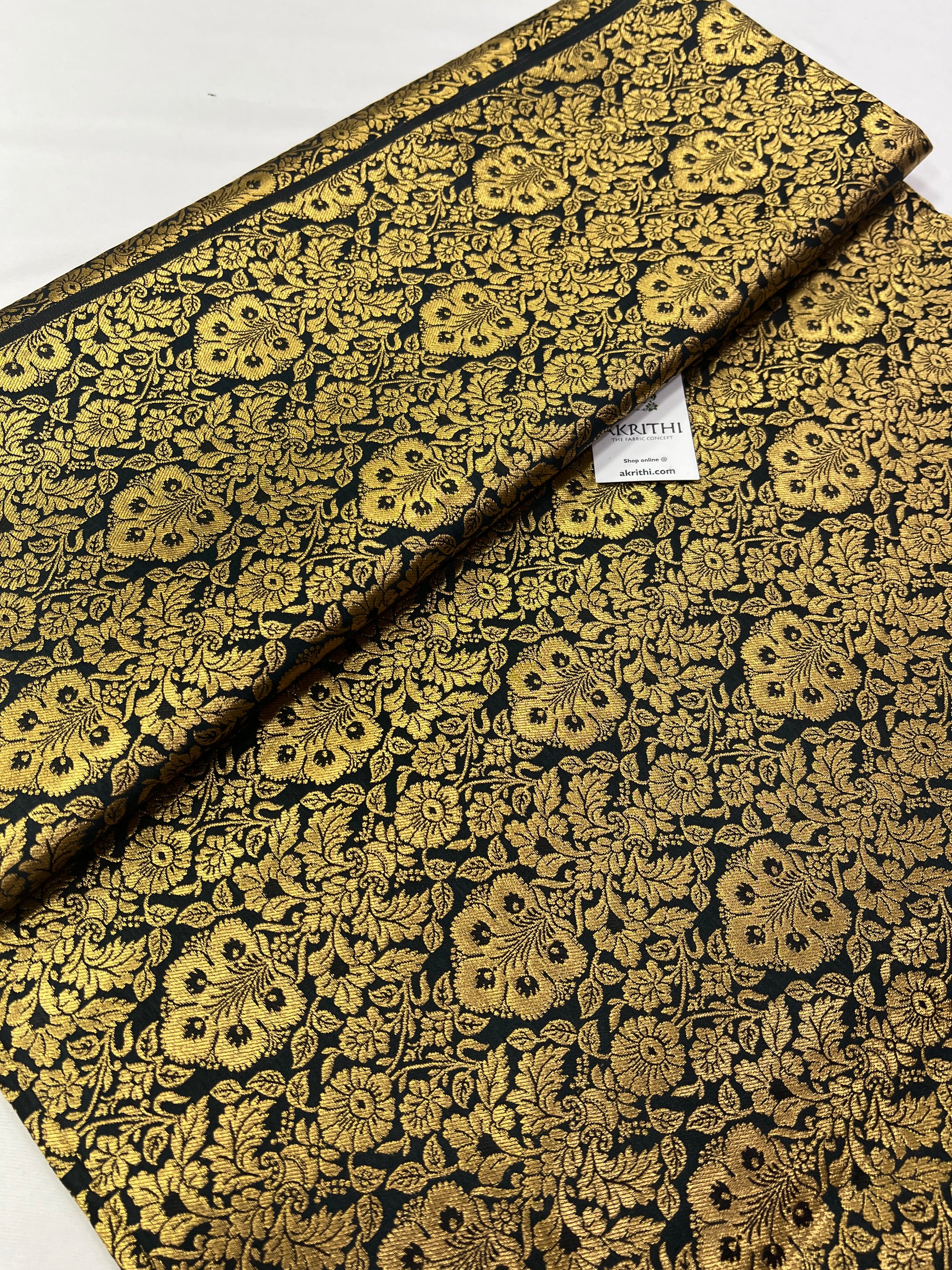 Handloom Banarasi brocade fabric 80 CM CUT