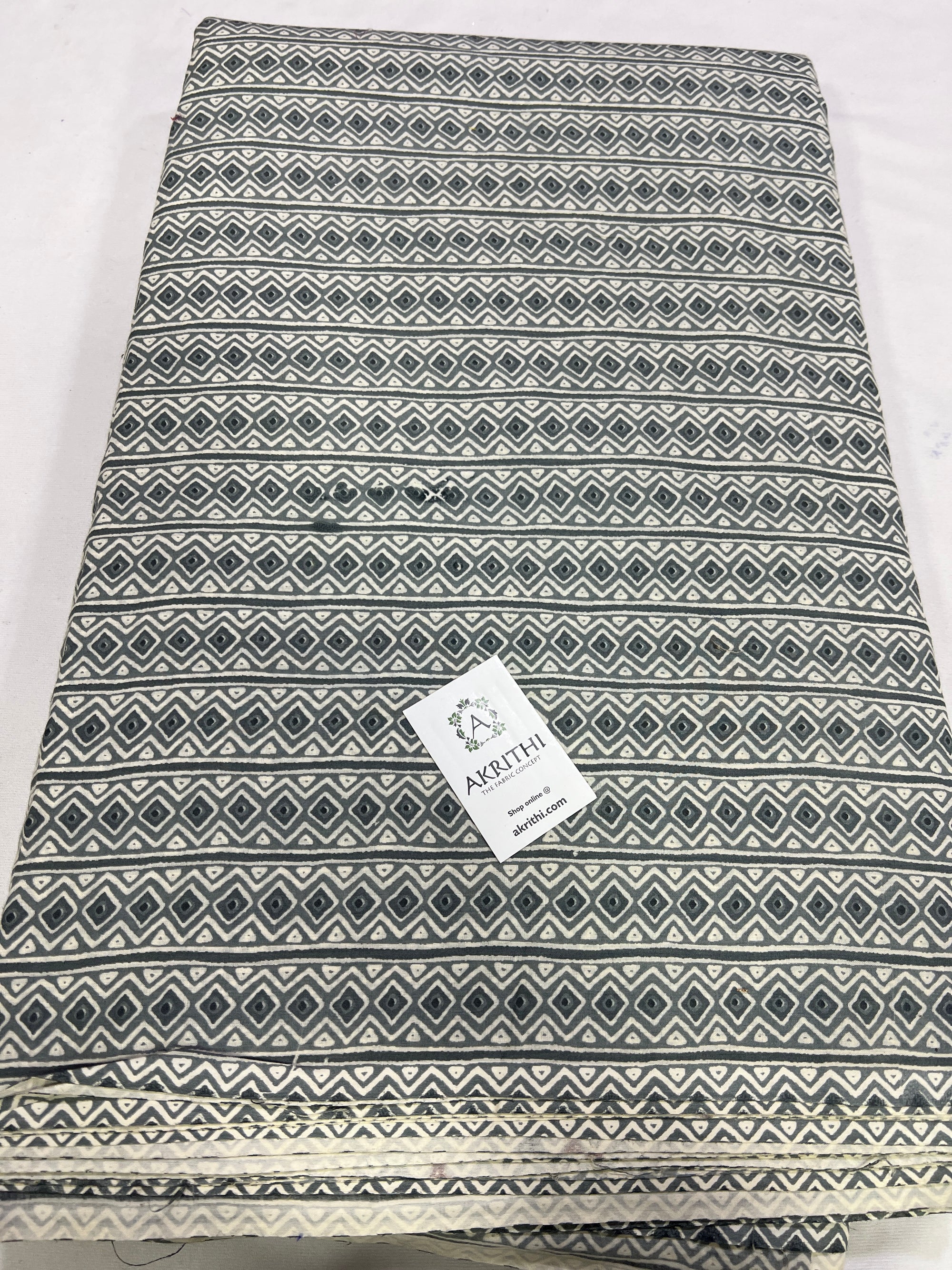 Printed pure cotton fabric