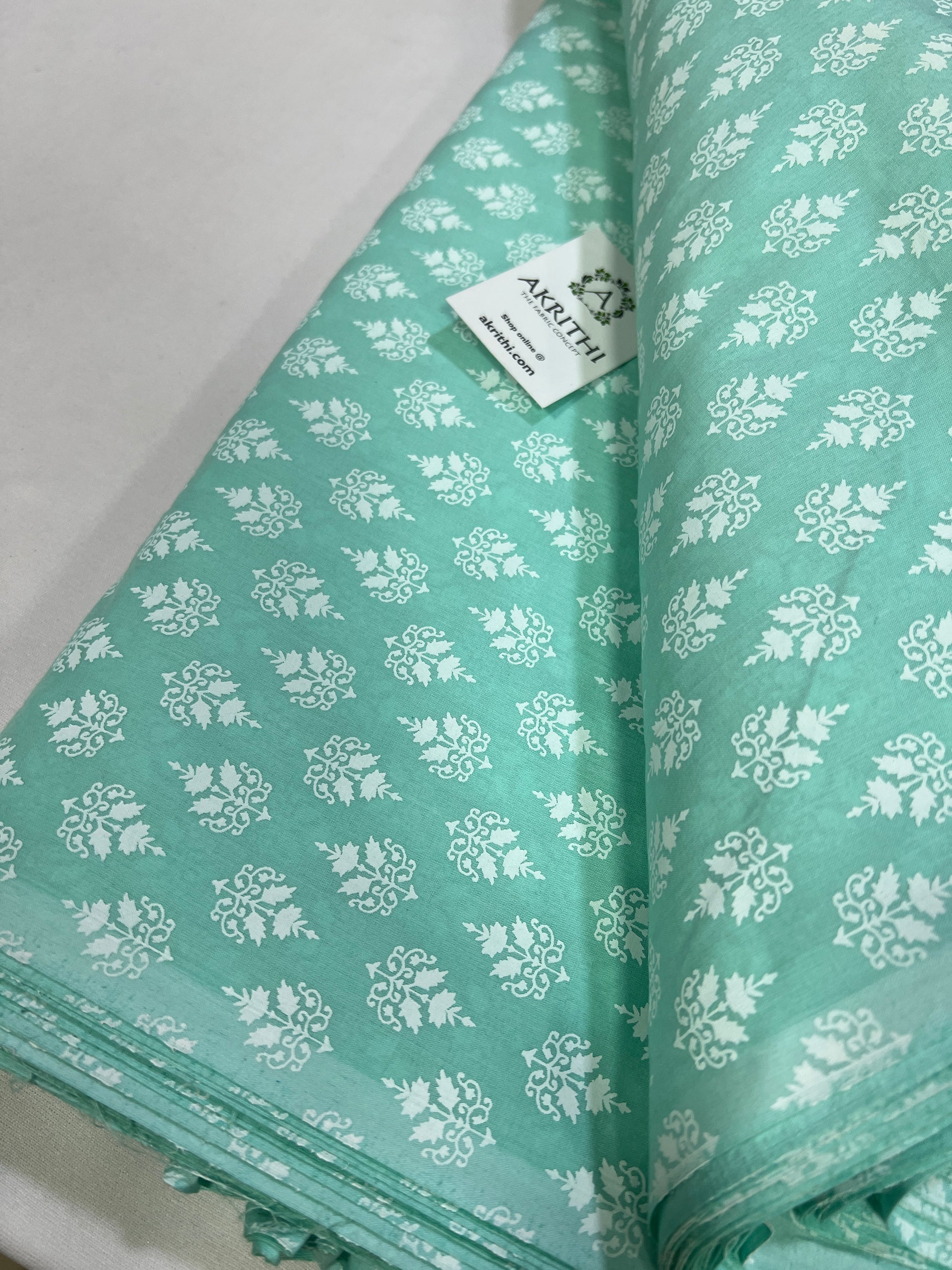Printed pure cotton fabric