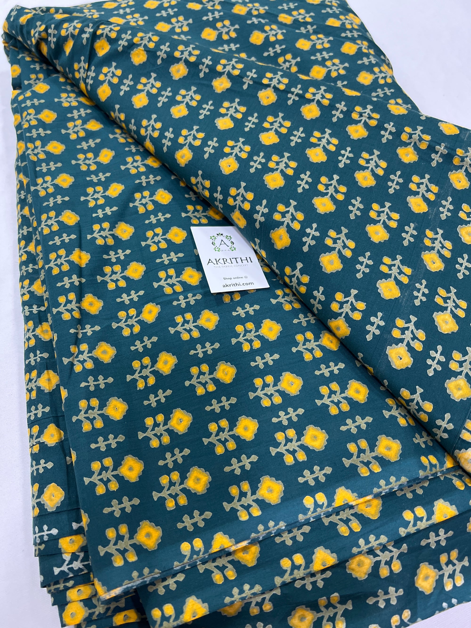 Printed pure cotton fabric