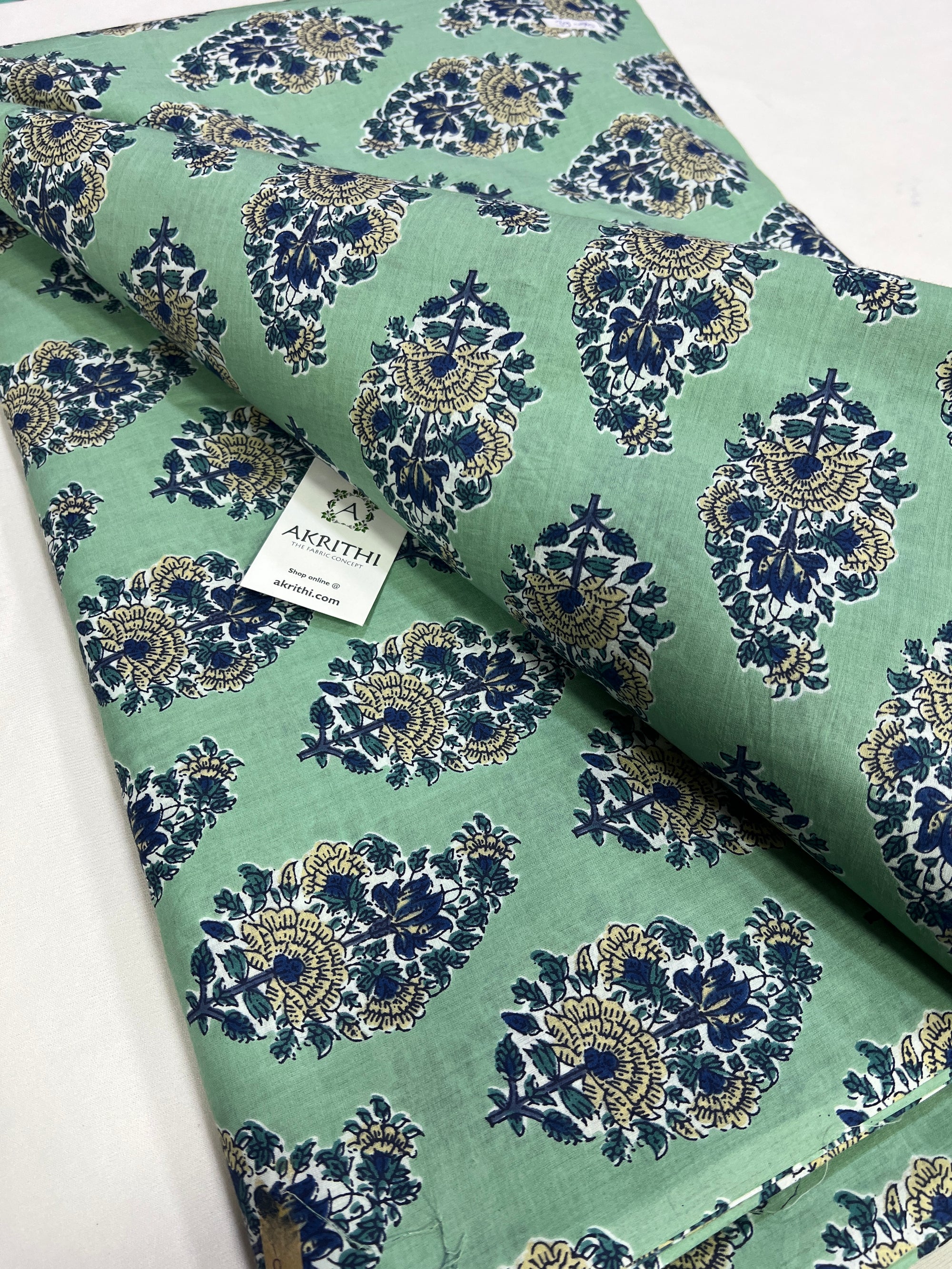 Printed pure cotton fabric