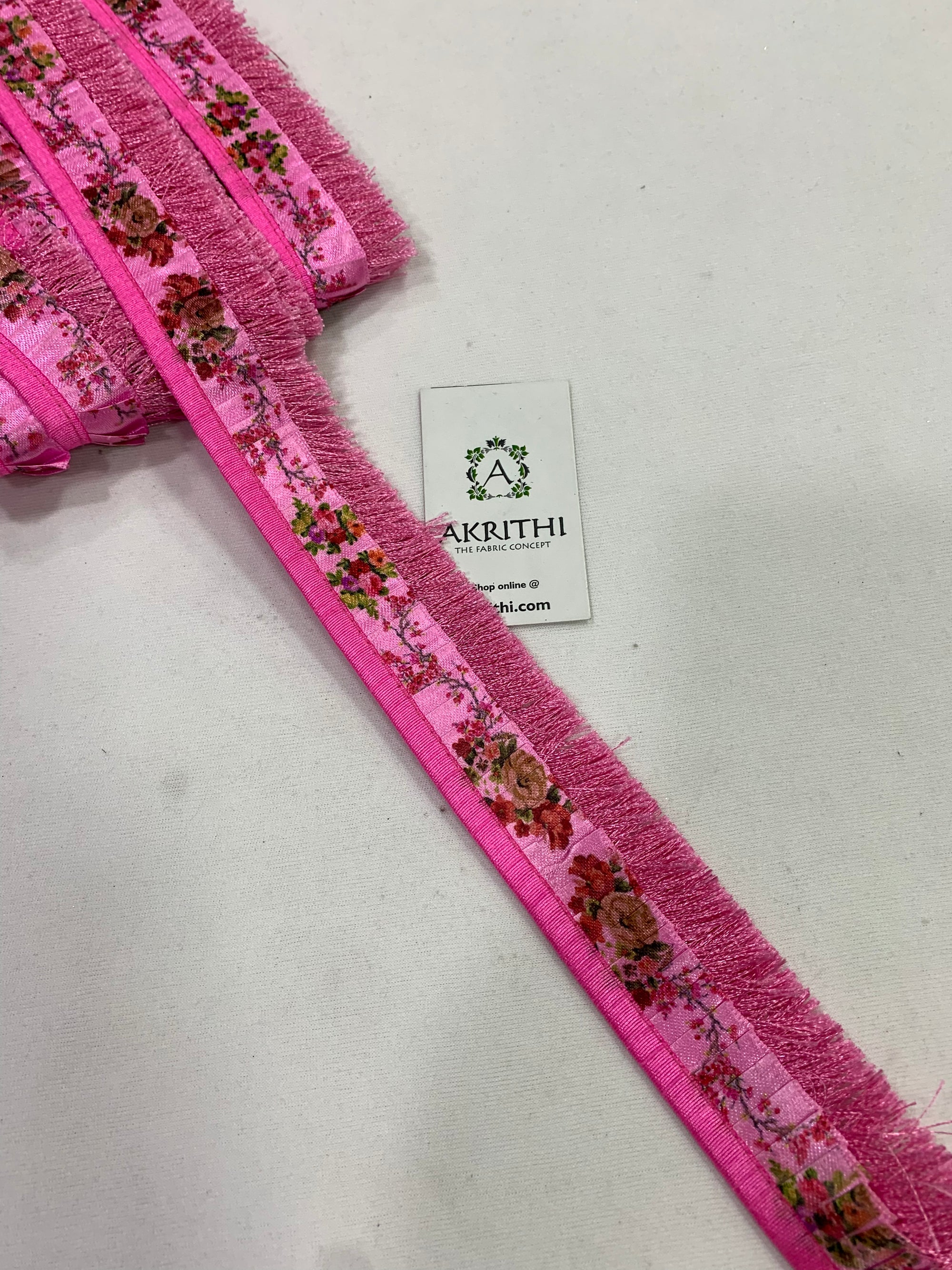 Embroidered lace 9 metres roll