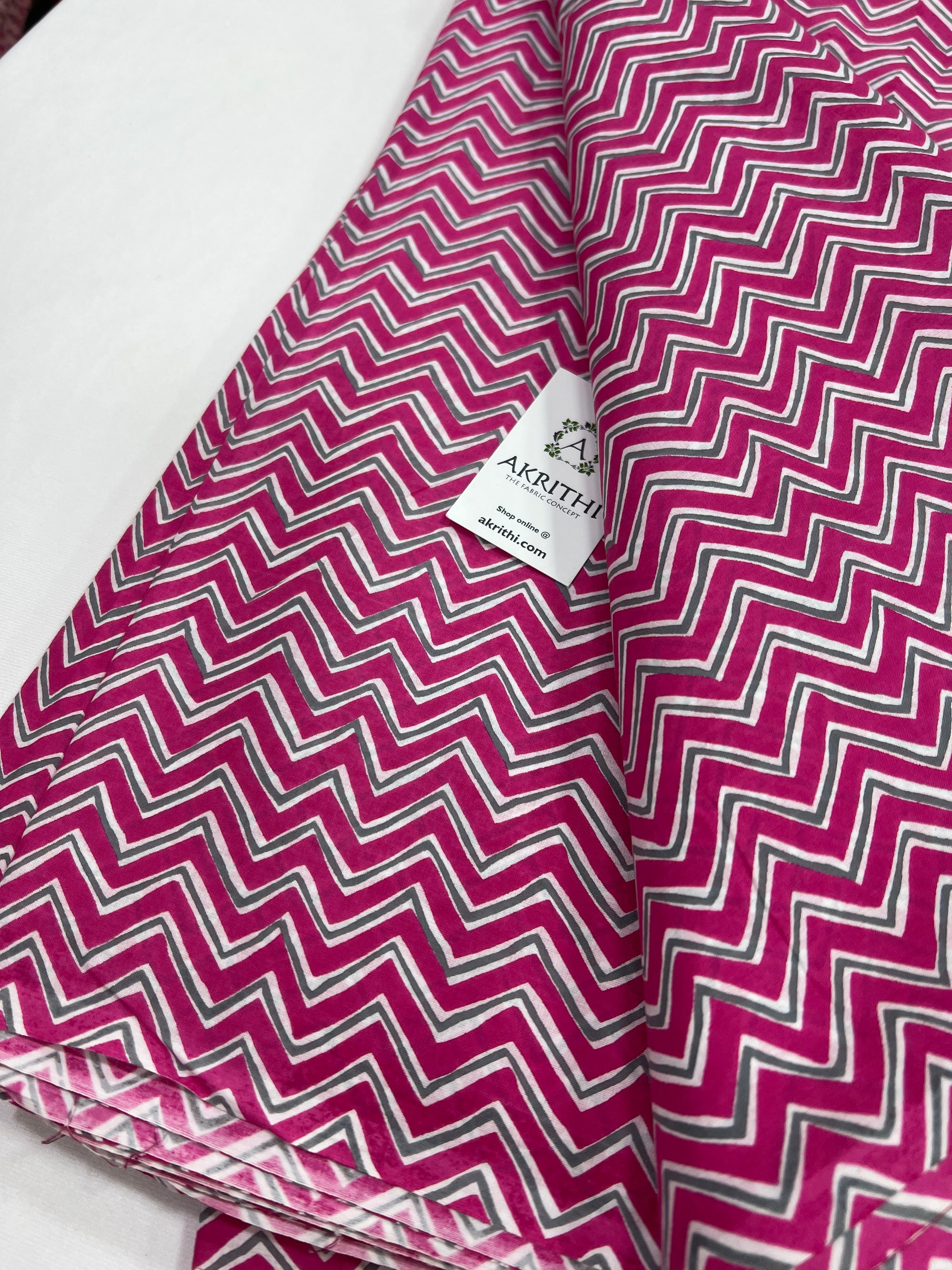 Printed pure cotton fabric
