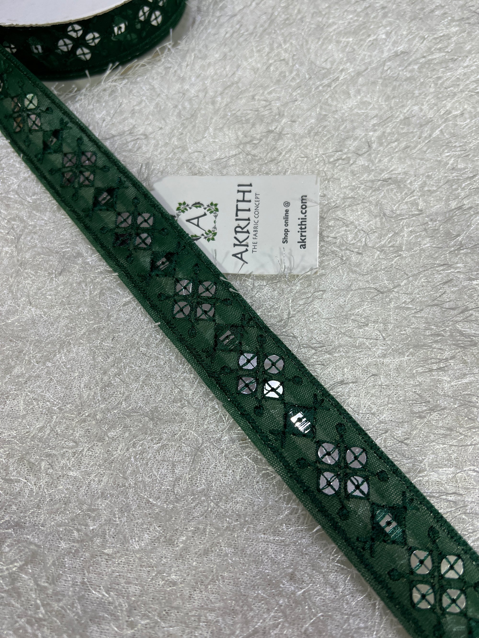 Embroidered lace 9 metres roll