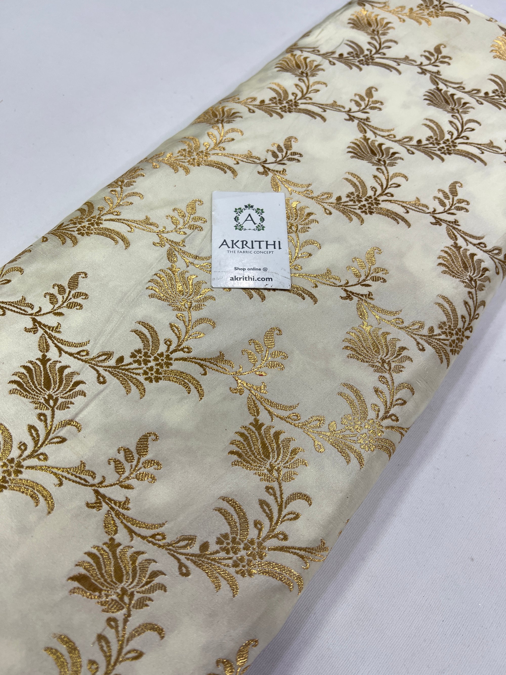 Handloom Banarasi brocade fabric