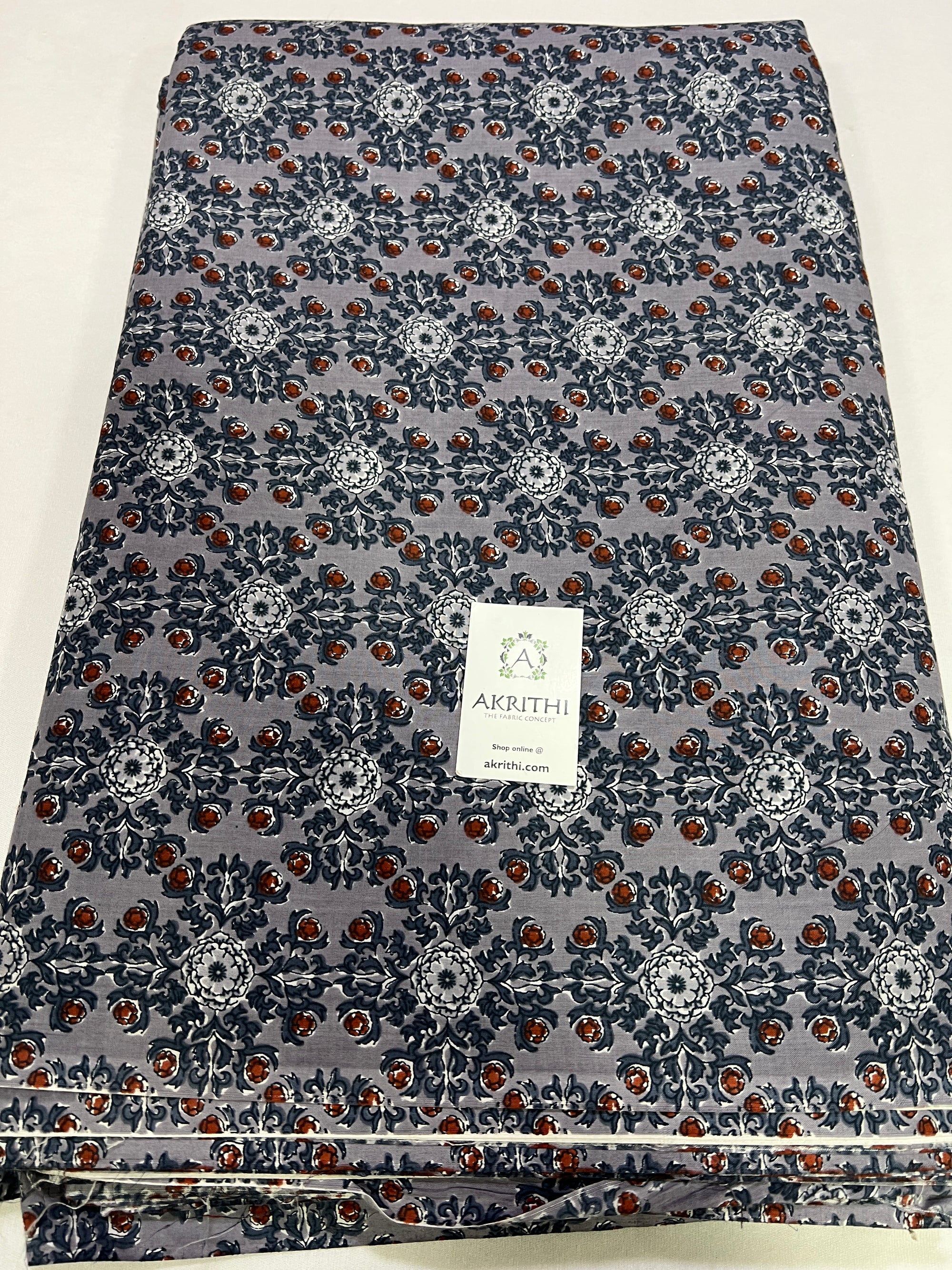 Printed pure cotton fabric