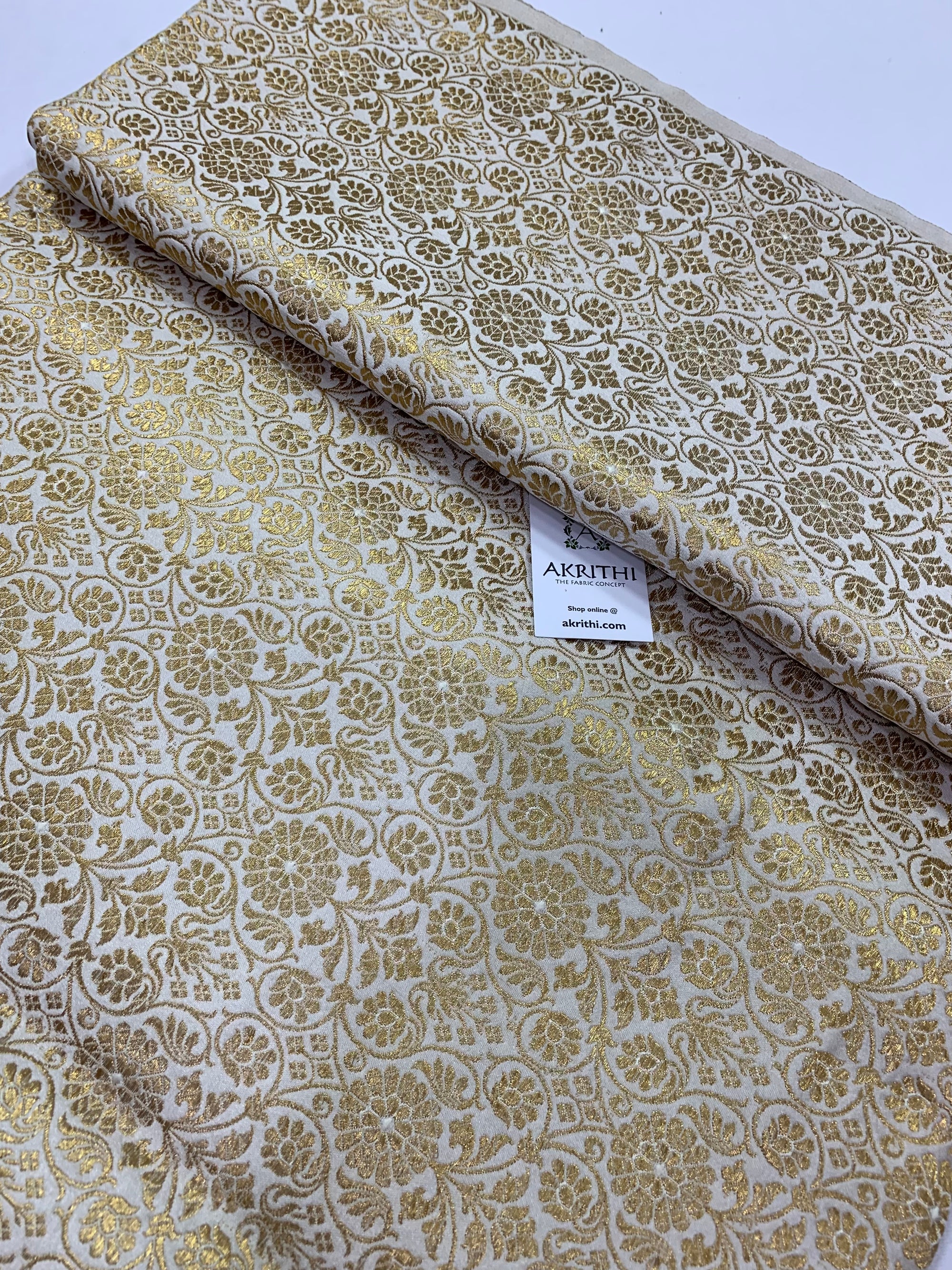 Handloom Banarasi brocade fabric