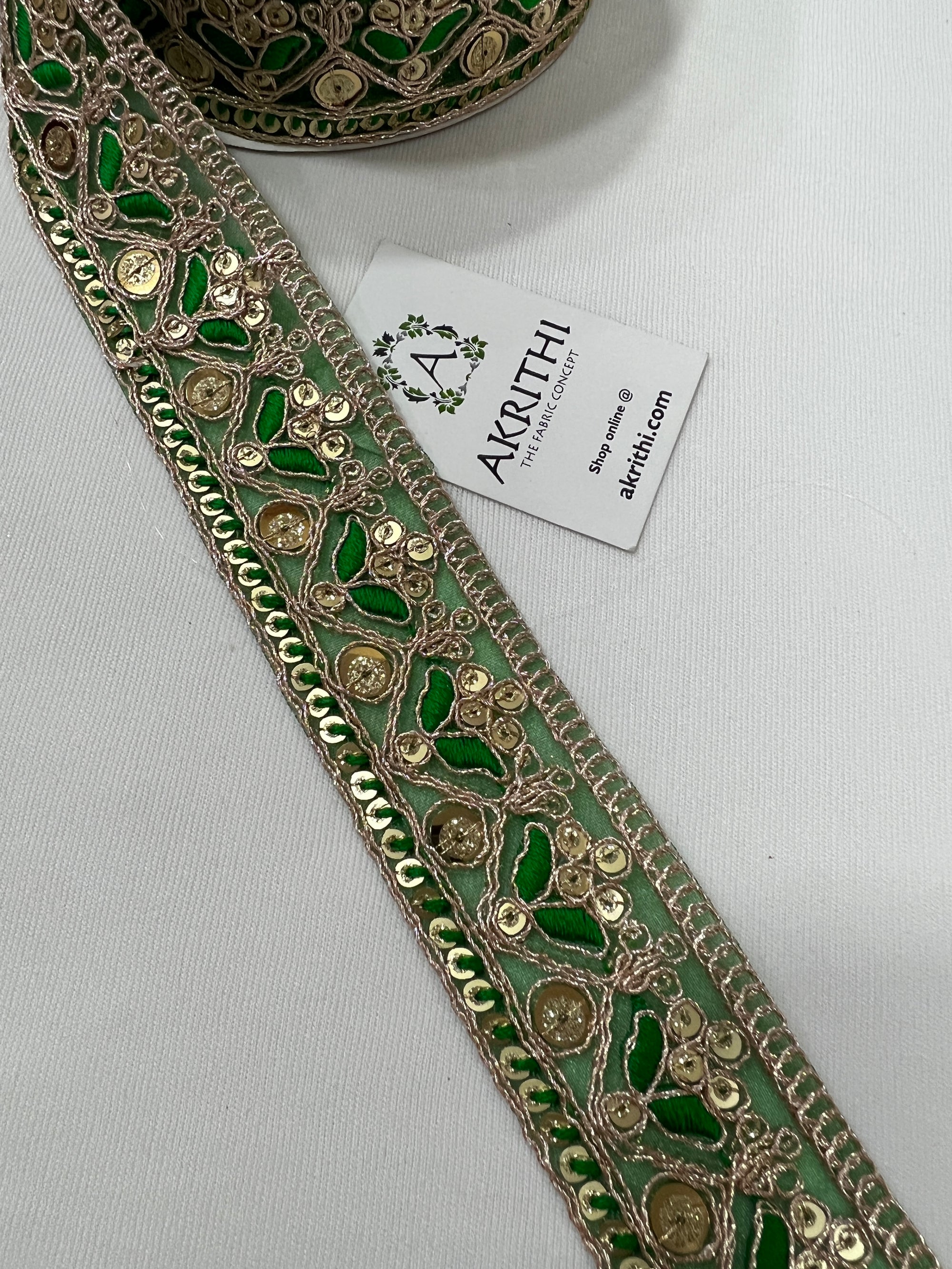 Embroidered lace 9 metres roll