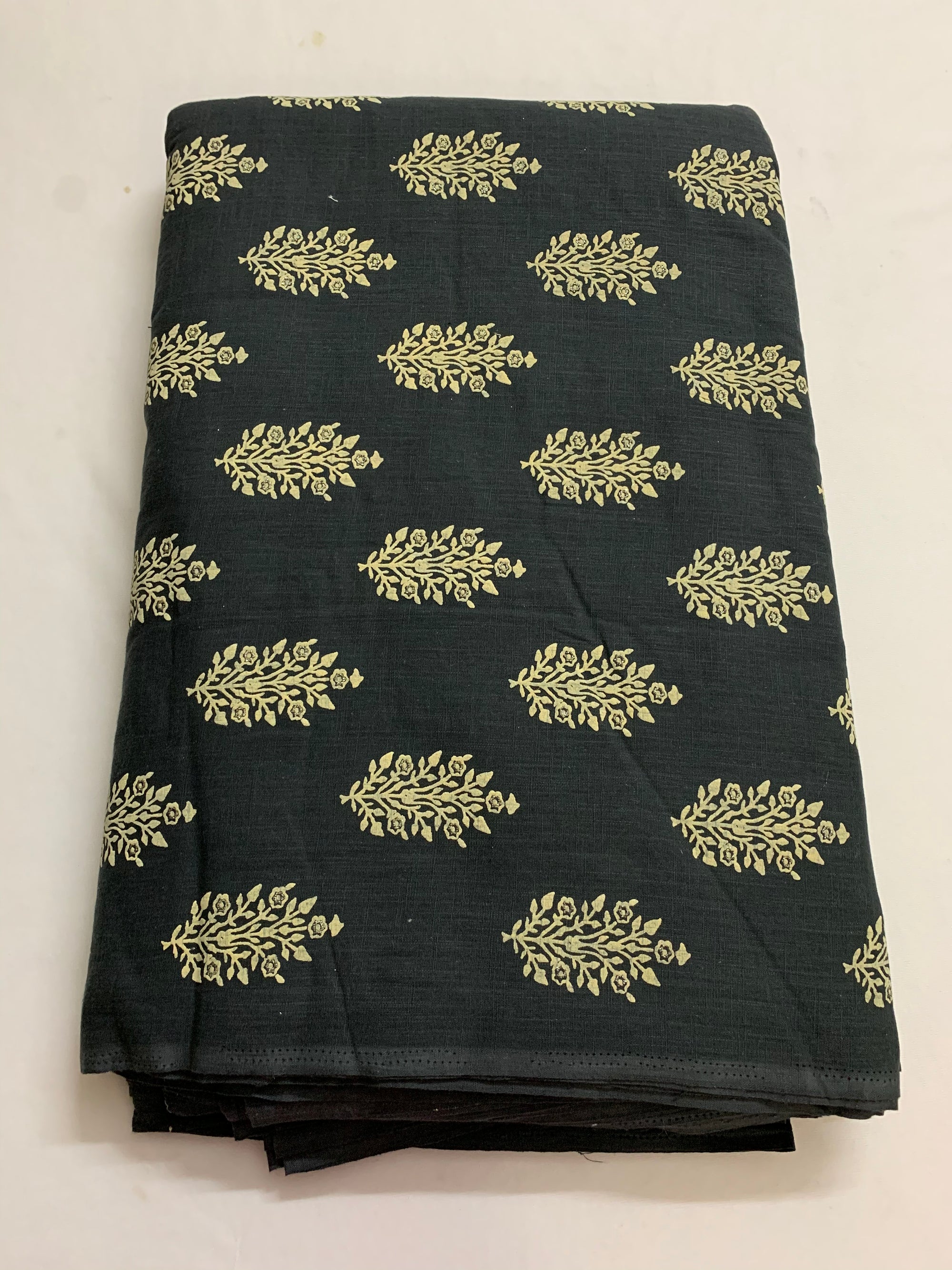 Printed slub cotton fabric