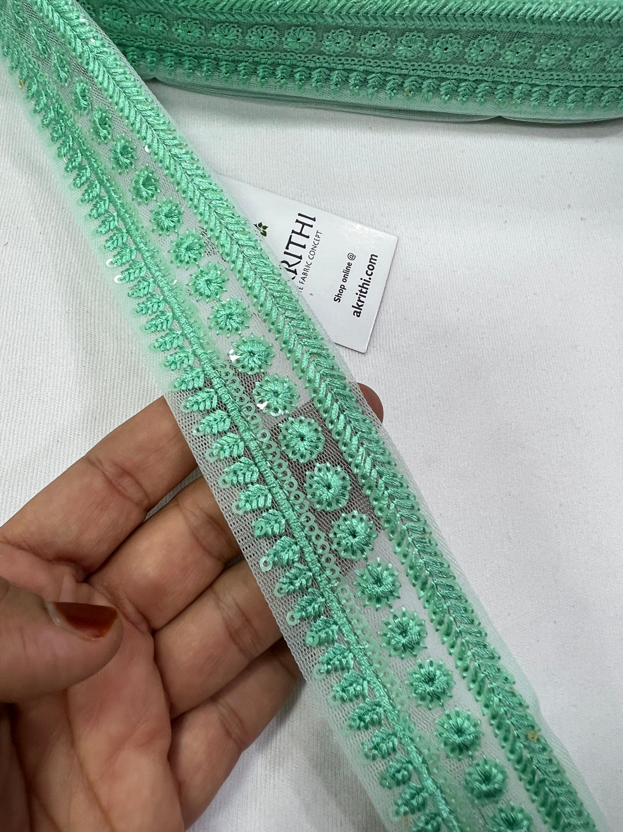 Embroidered lace 9 metres roll