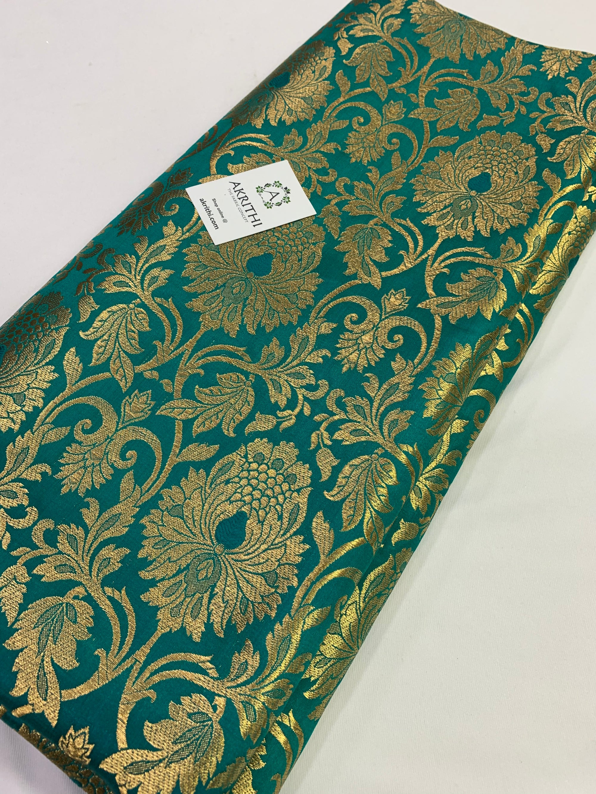 Handloom Banarasi brocade fabric