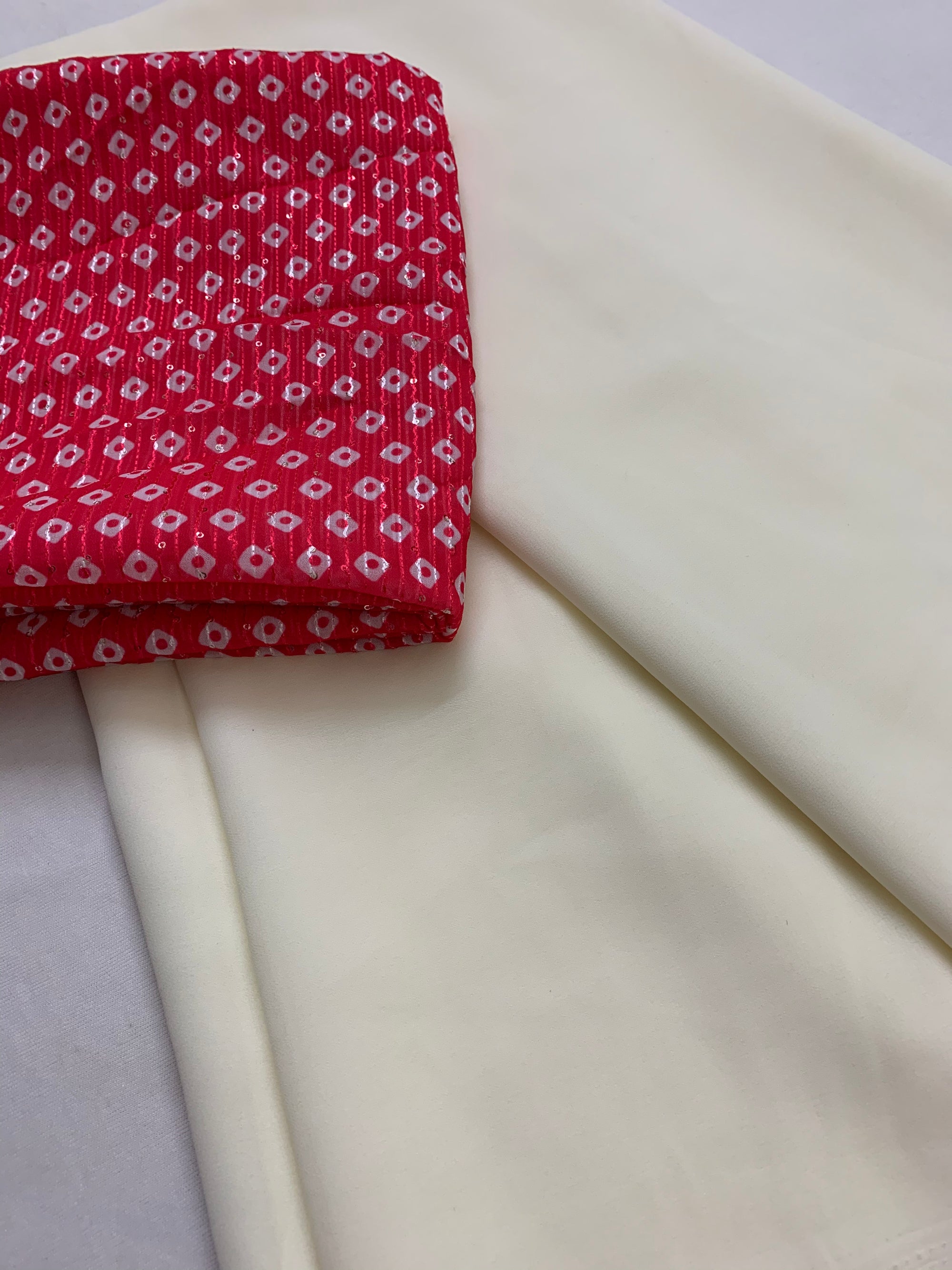 Georgette saree with embroidered bandhani print blouse