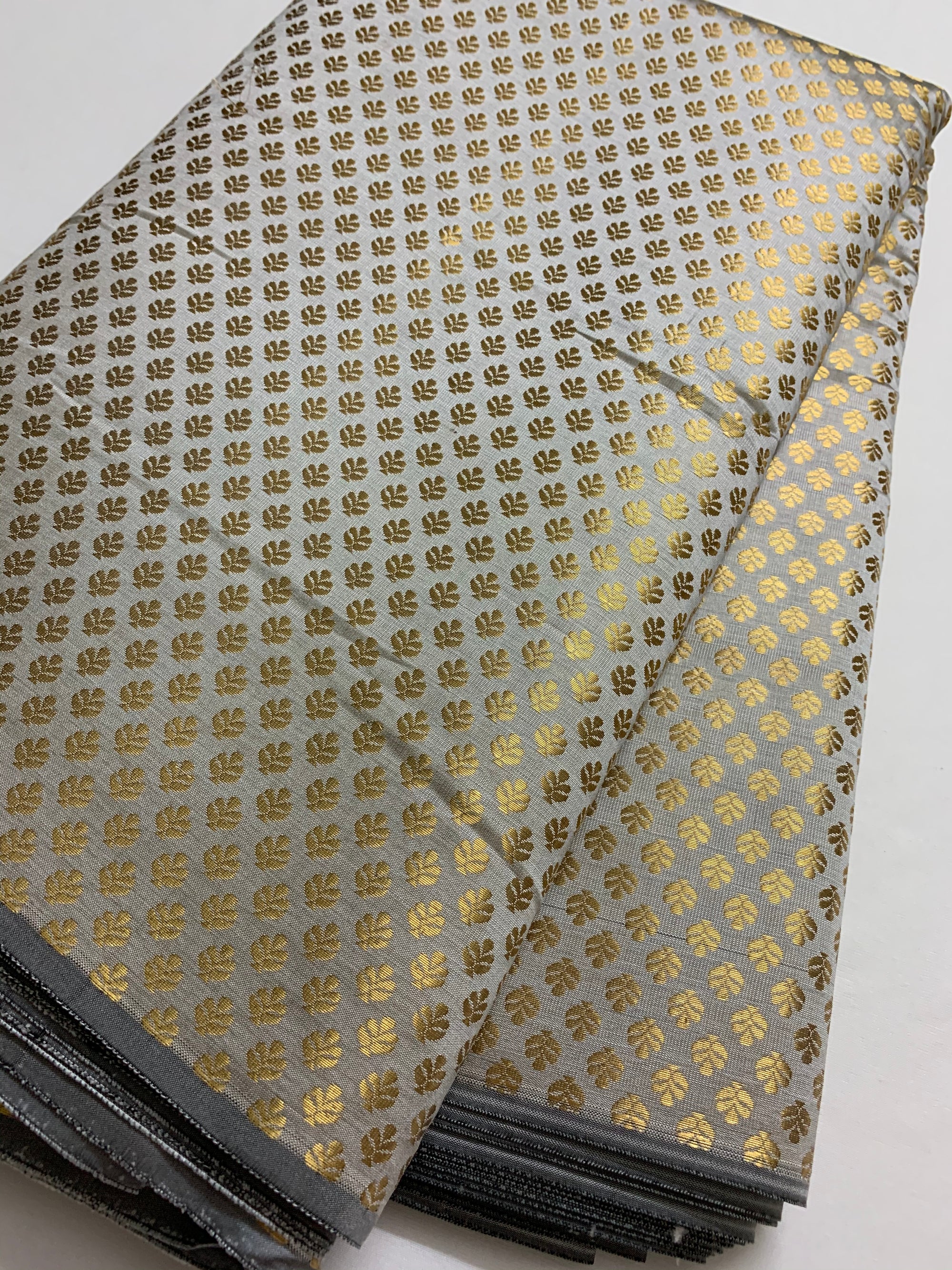 Banarasi brocade fabric 1.35 metres