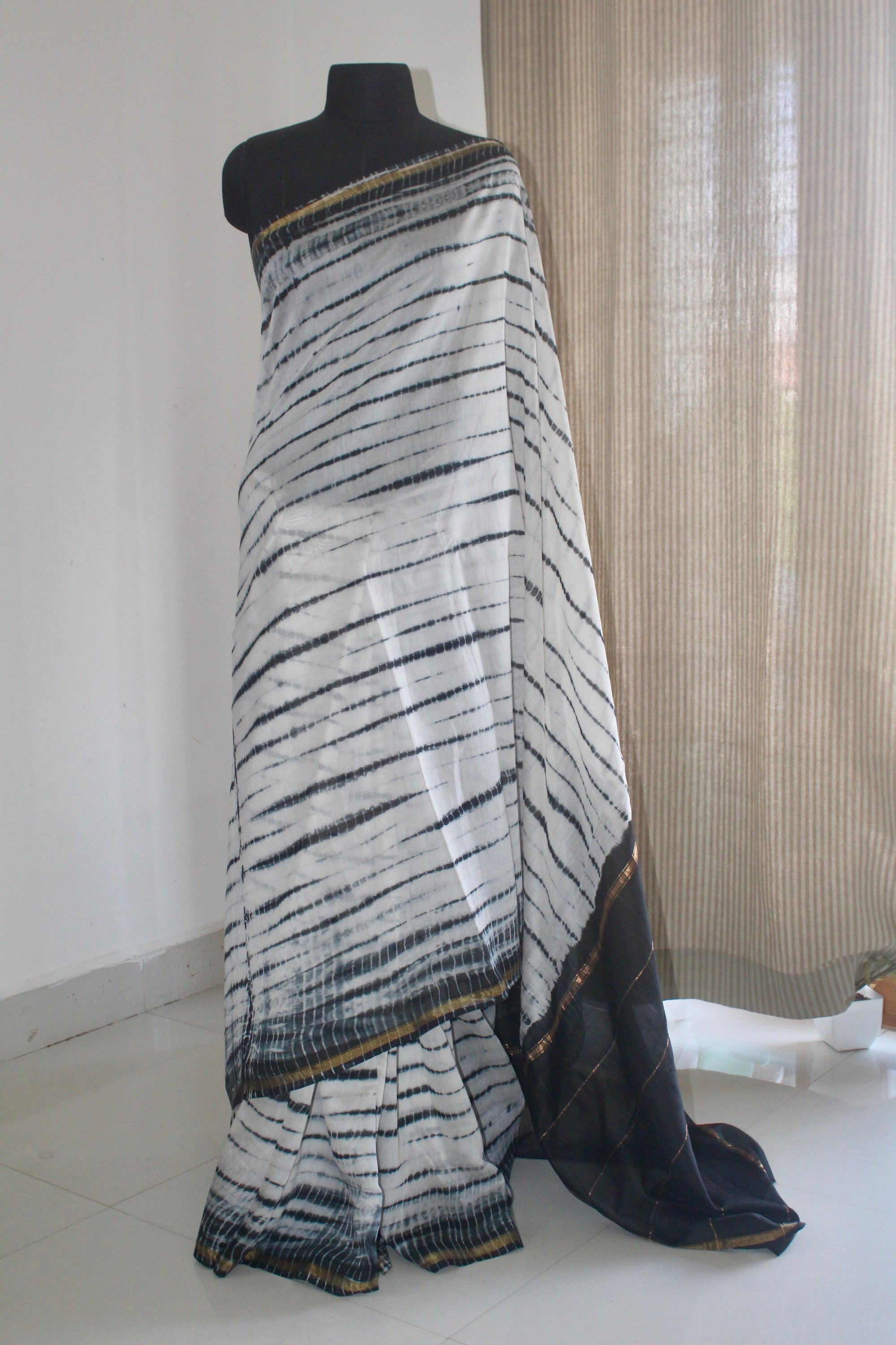 Pure chanderi tie and dye saree