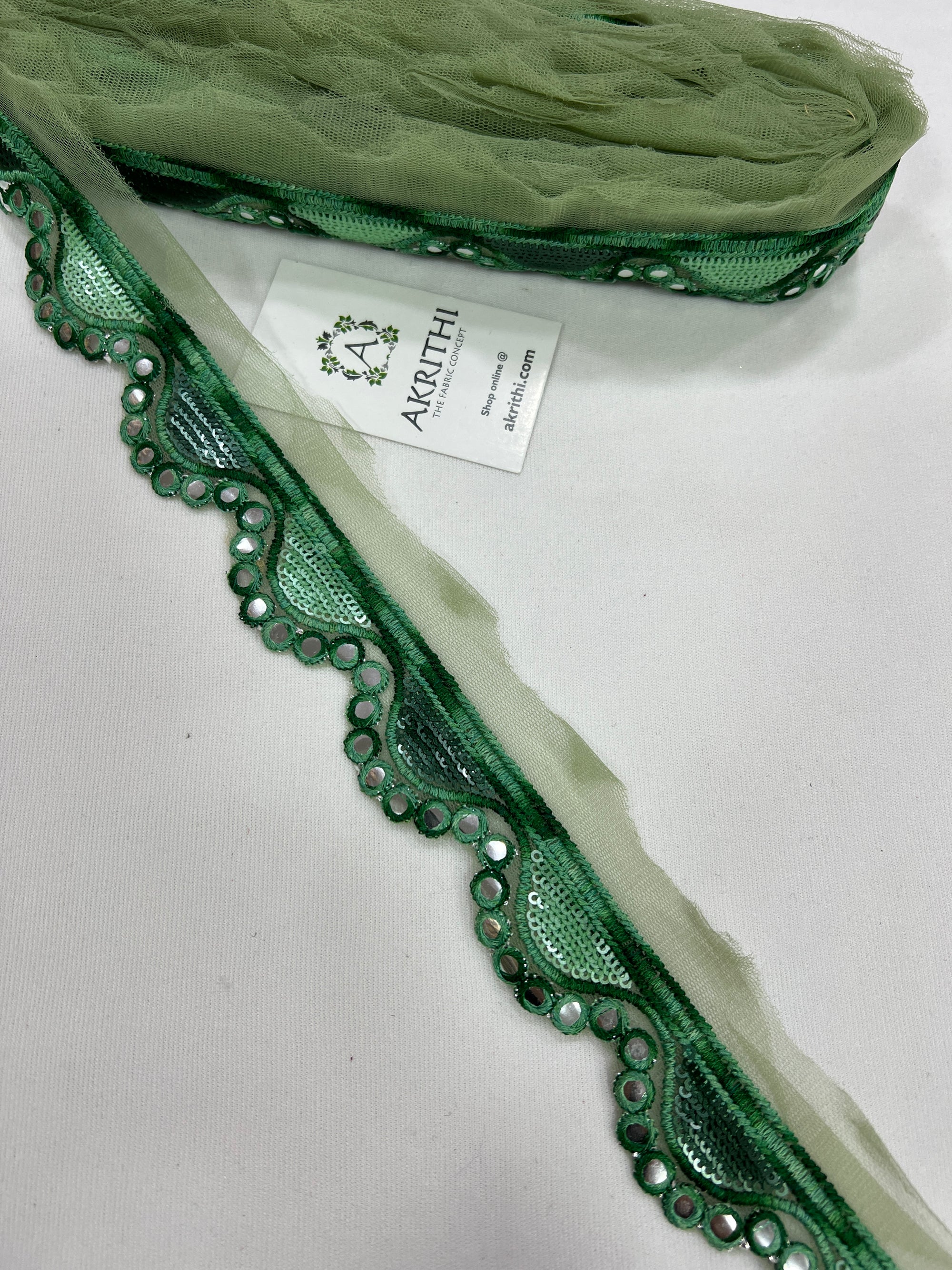 Embroidered lace 9 metres roll