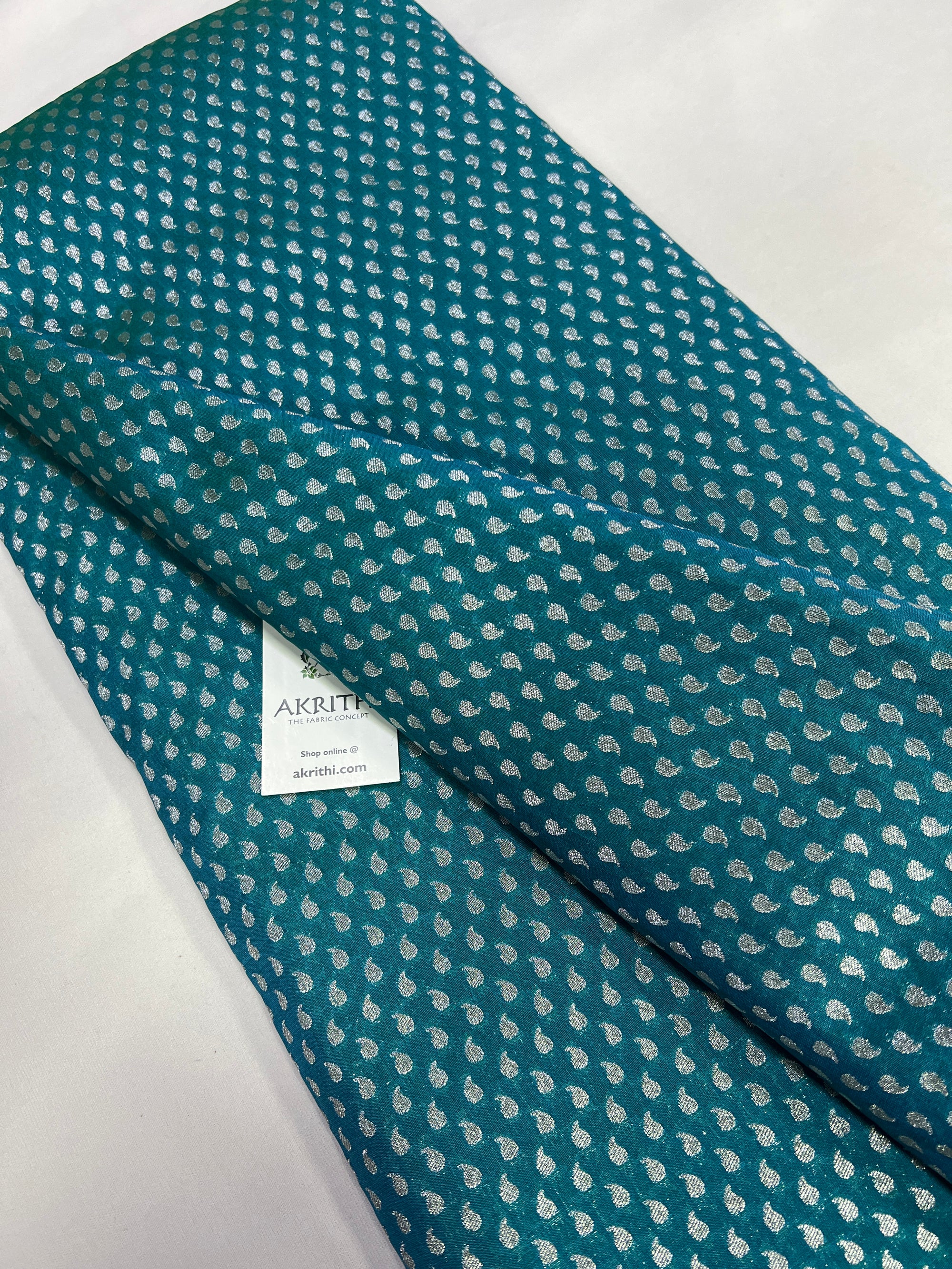 Banarasi pauri Butti brocade fabric