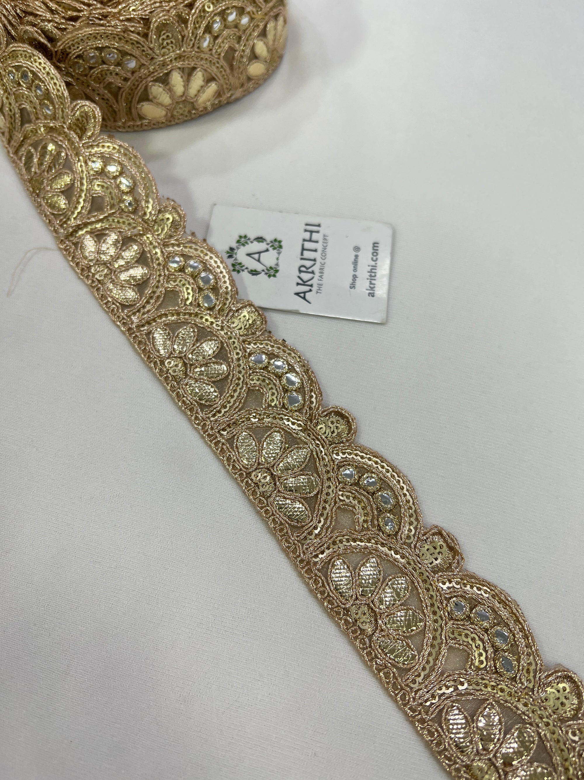 Embroidered lace 9 metres roll