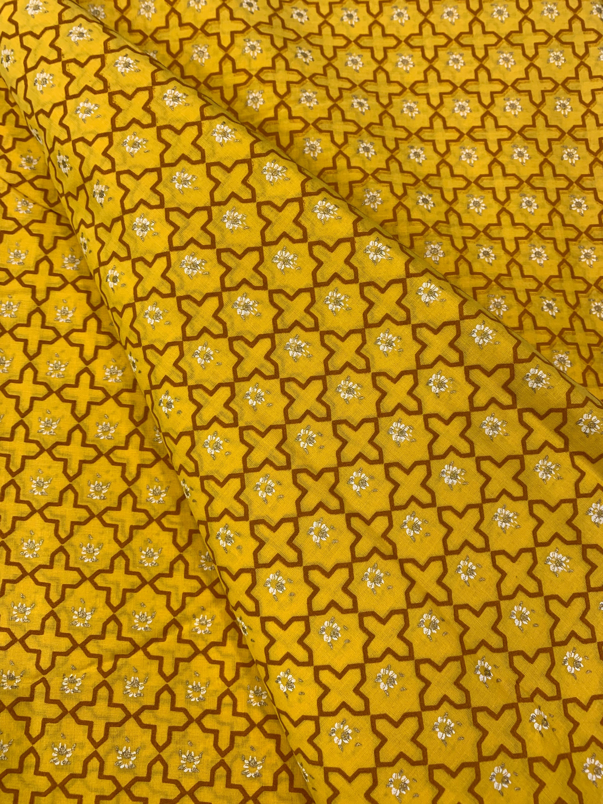 Printed pure cotton fabric