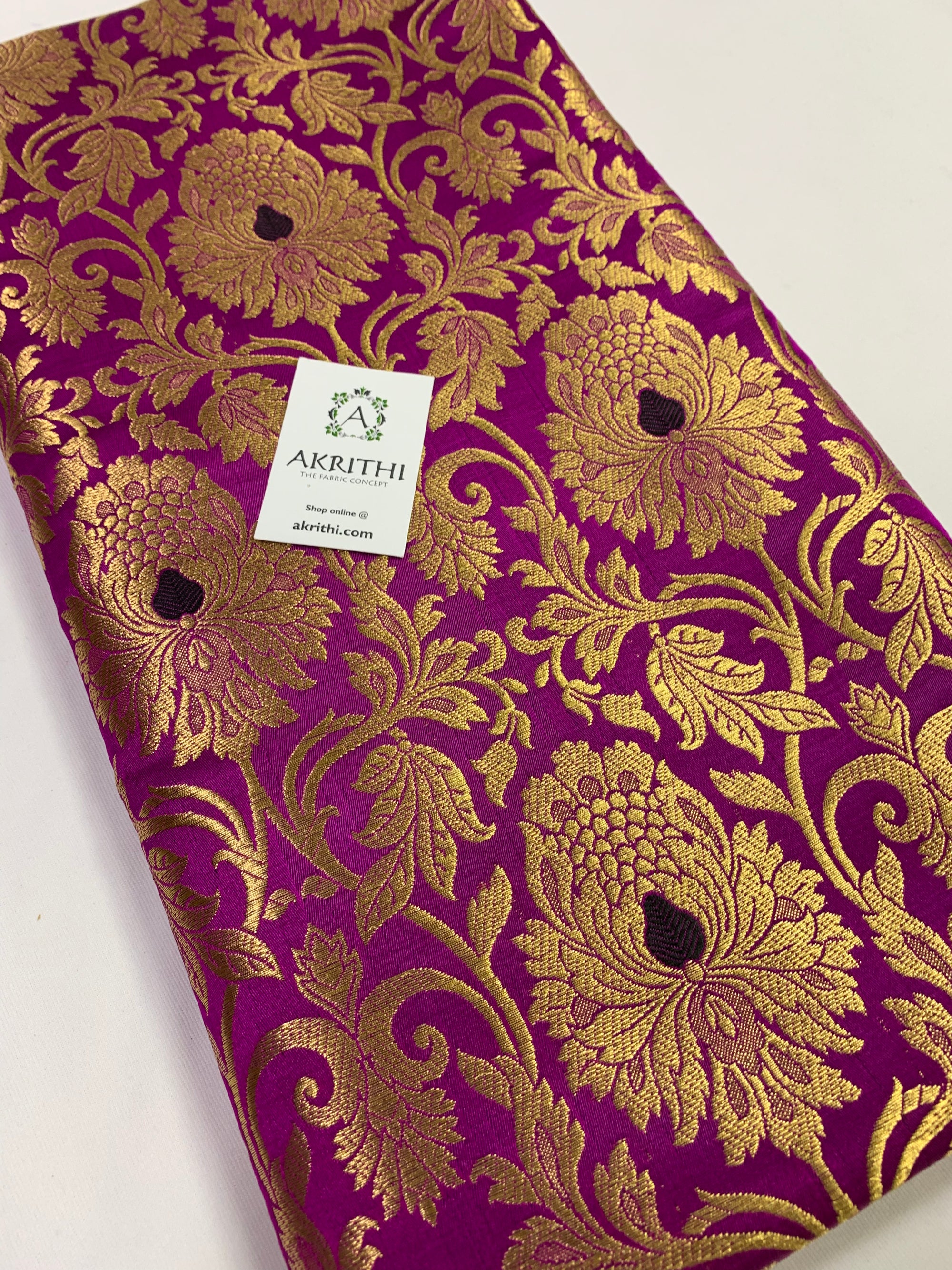 Handloom Banarasi brocade fabric