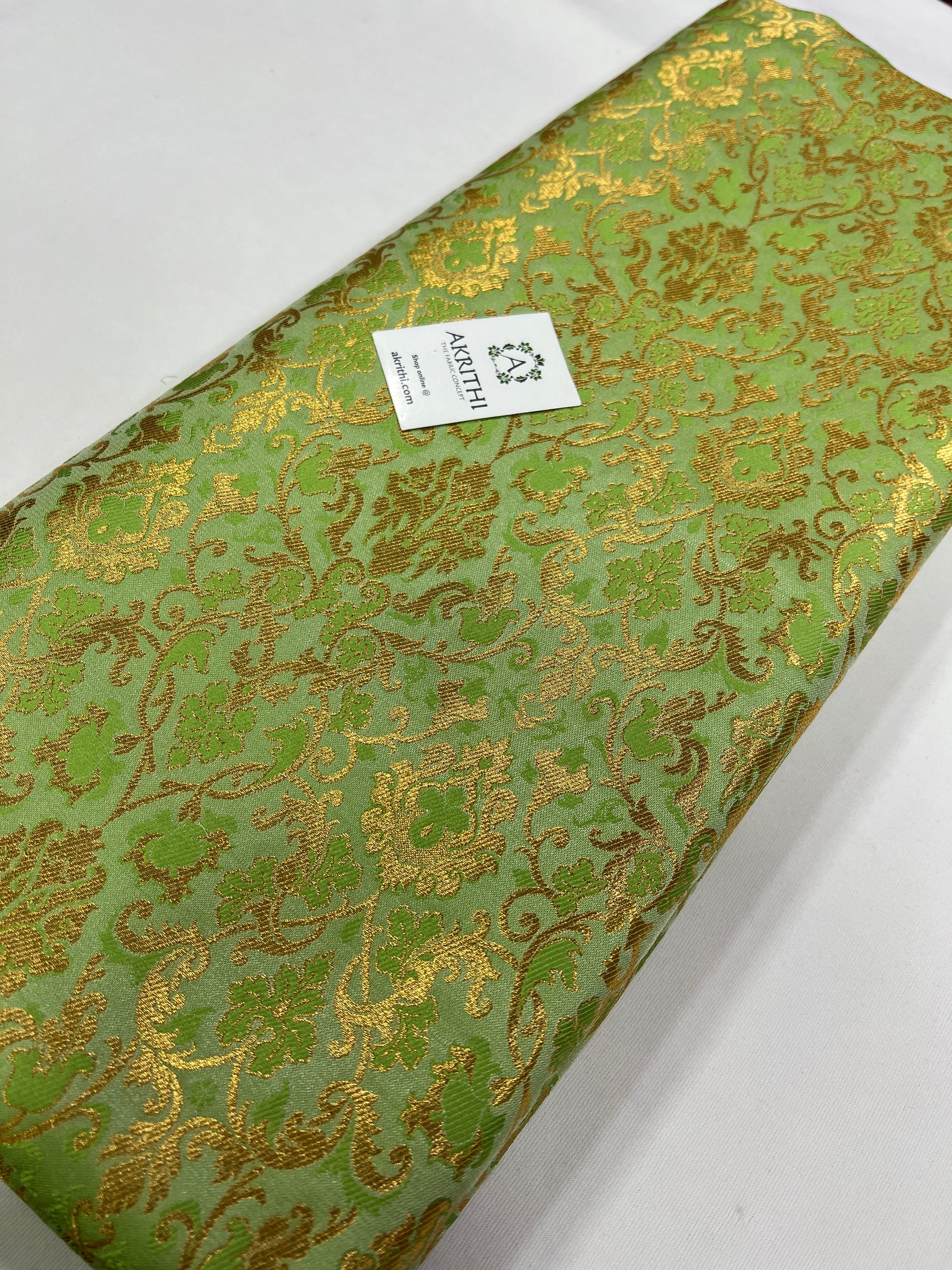 Handloom Banarasi brocade fabric