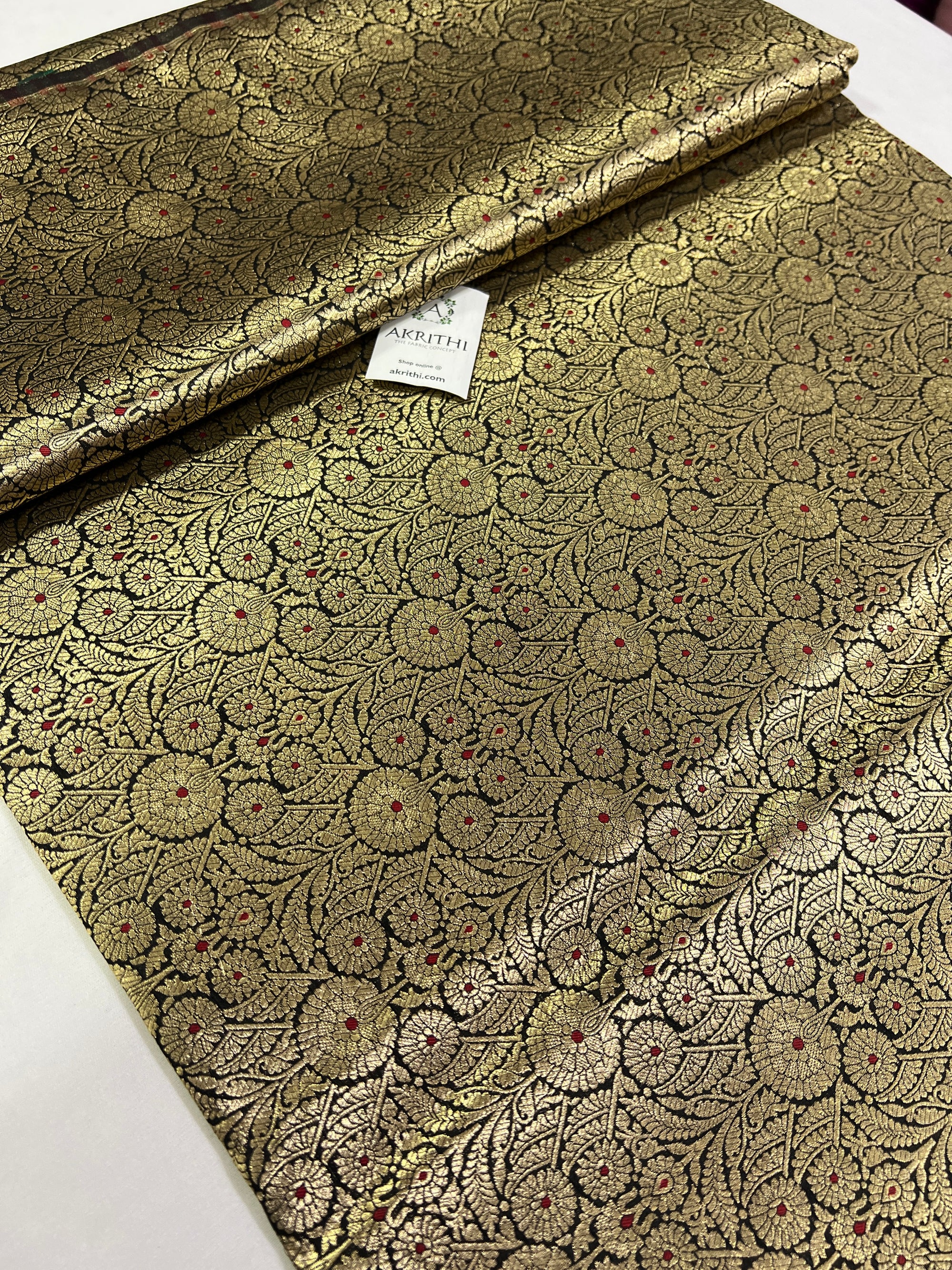 Handloom Banarasi brocade fabric