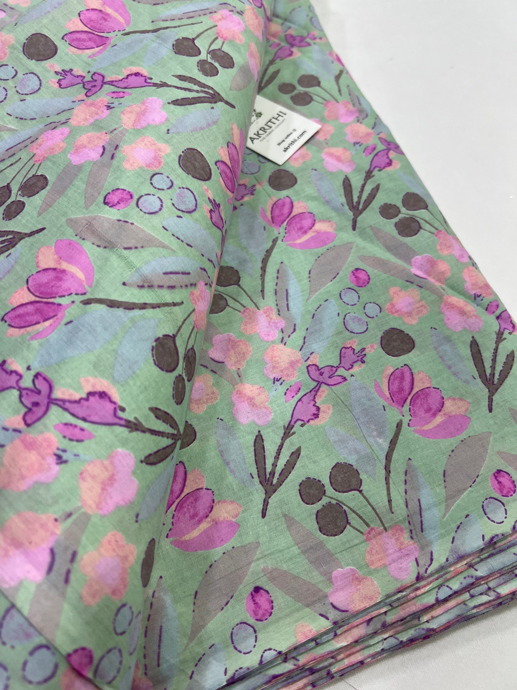 Printed pure cotton fabric