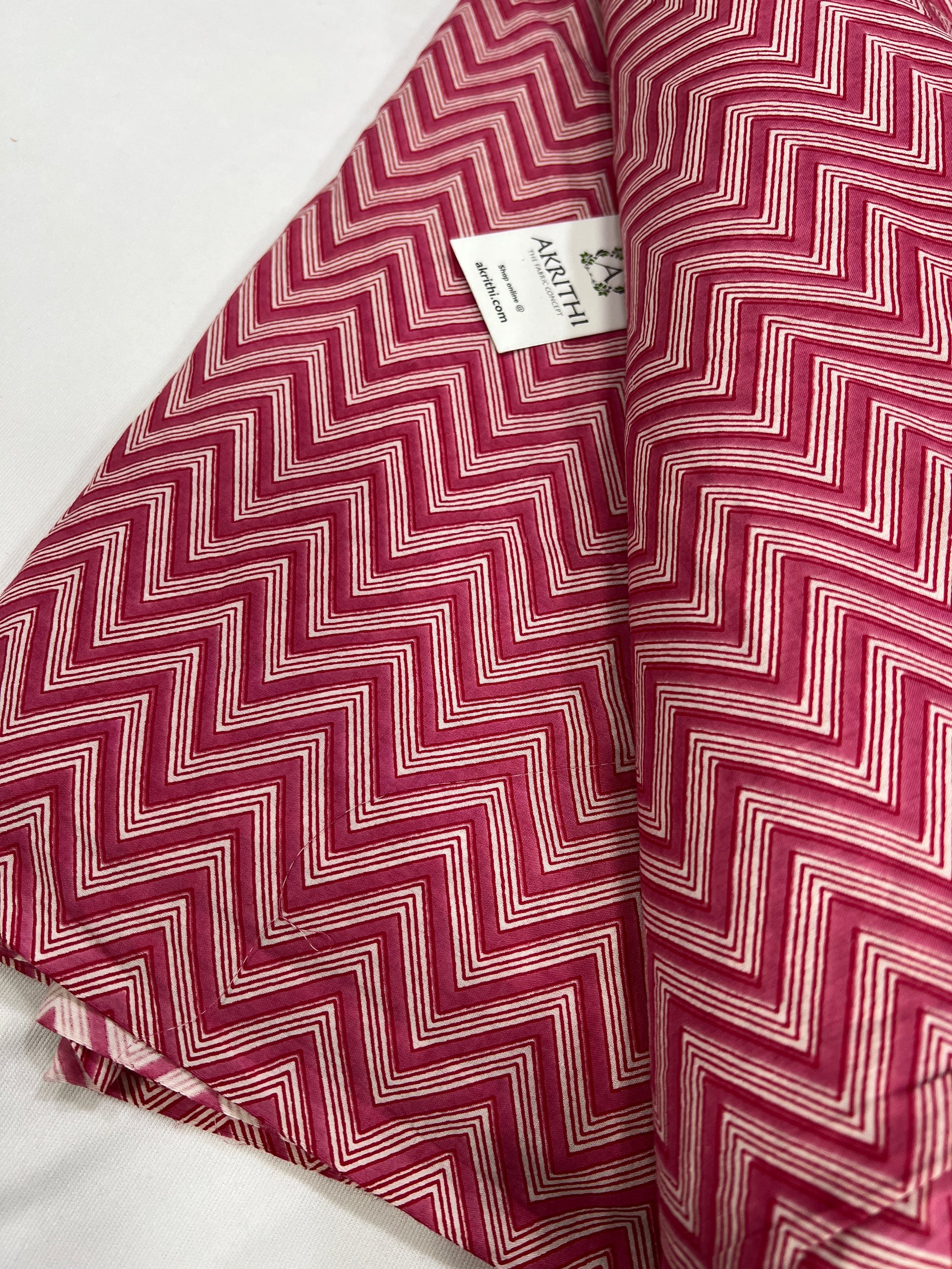 Printed pure cotton fabric