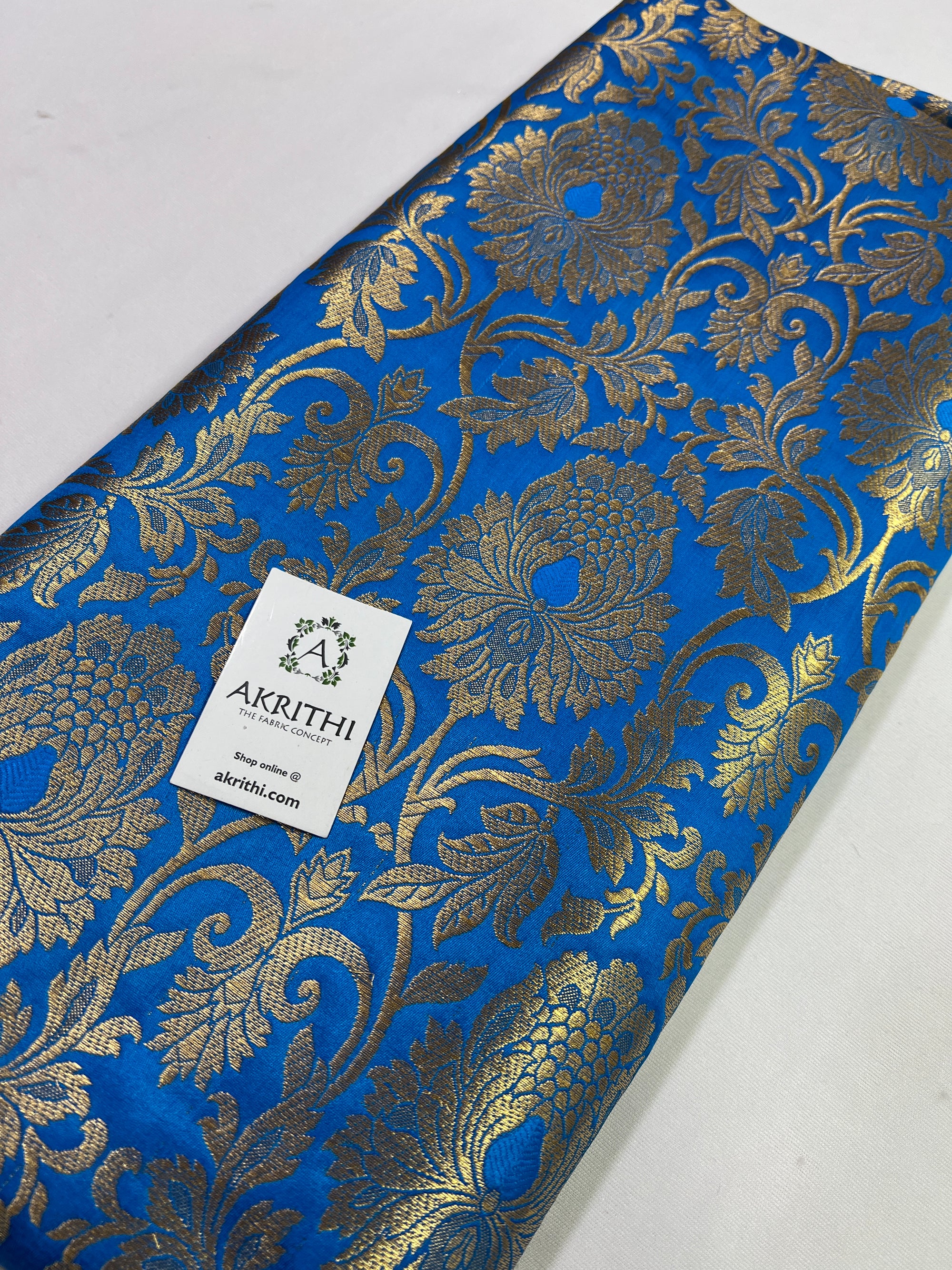 Handloom Banarasi brocade fabric