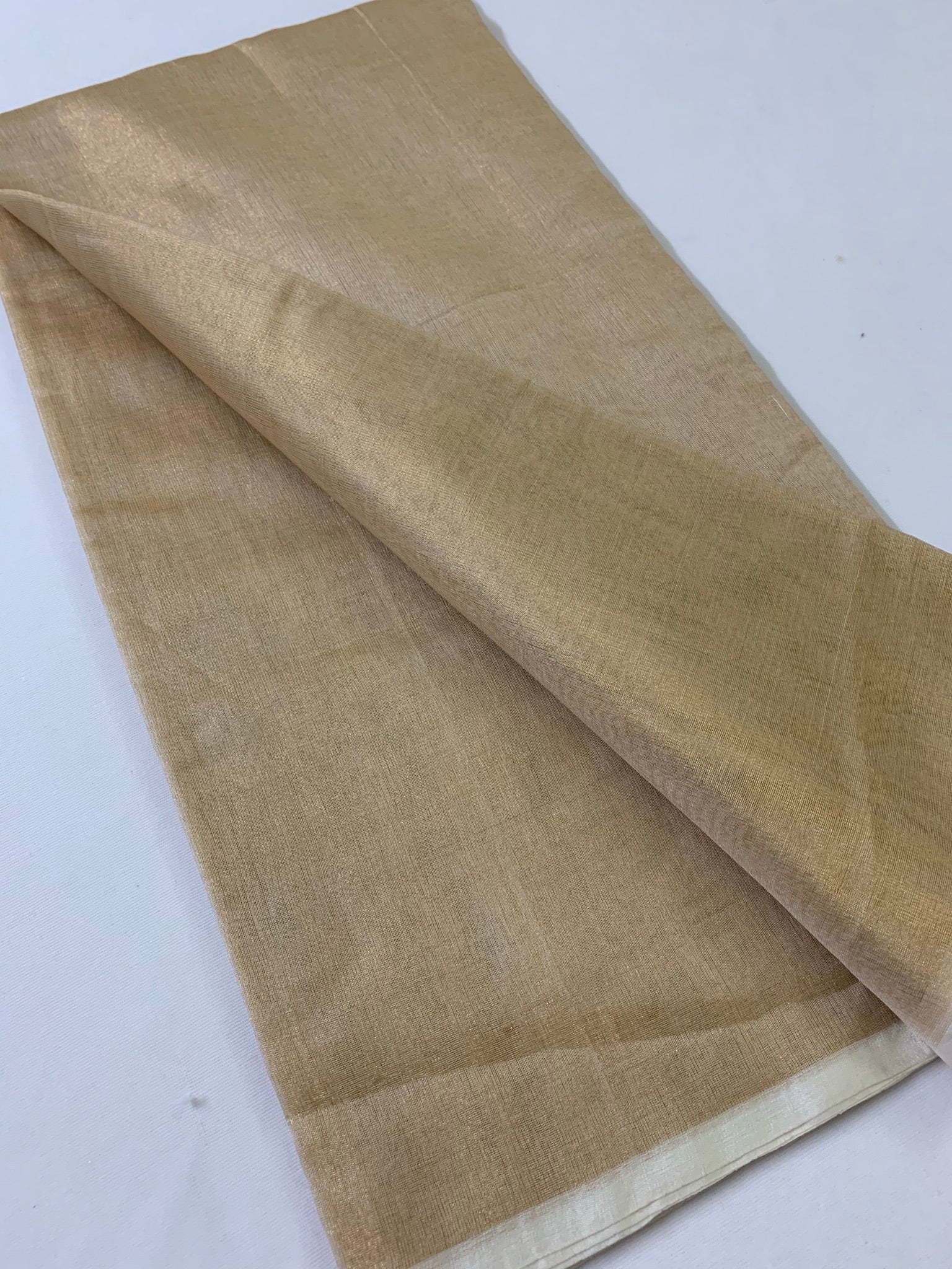 Pure silk tissue fabric
