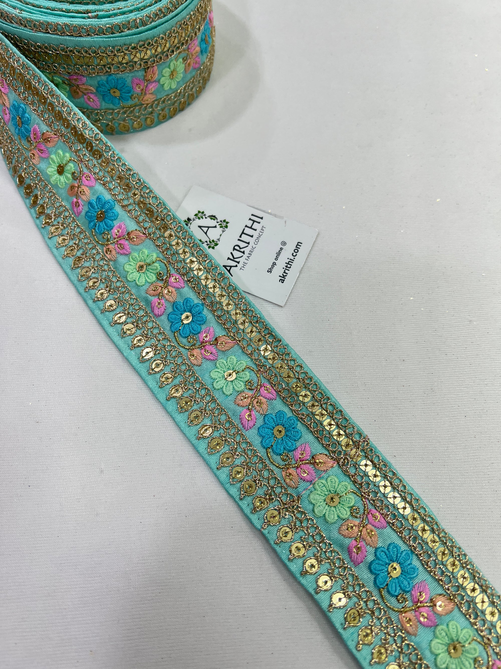 Embroidered lace 9 metres roll
