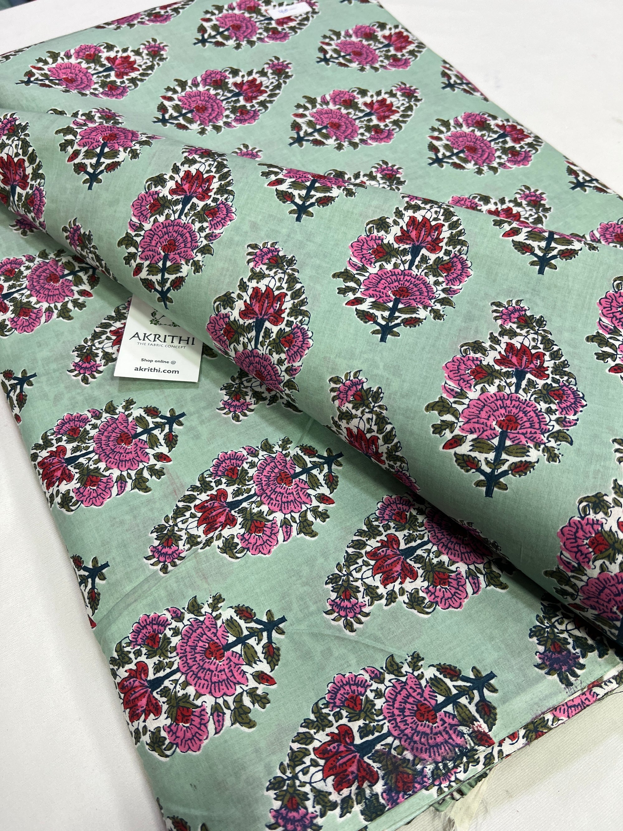 Printed pure cotton fabric
