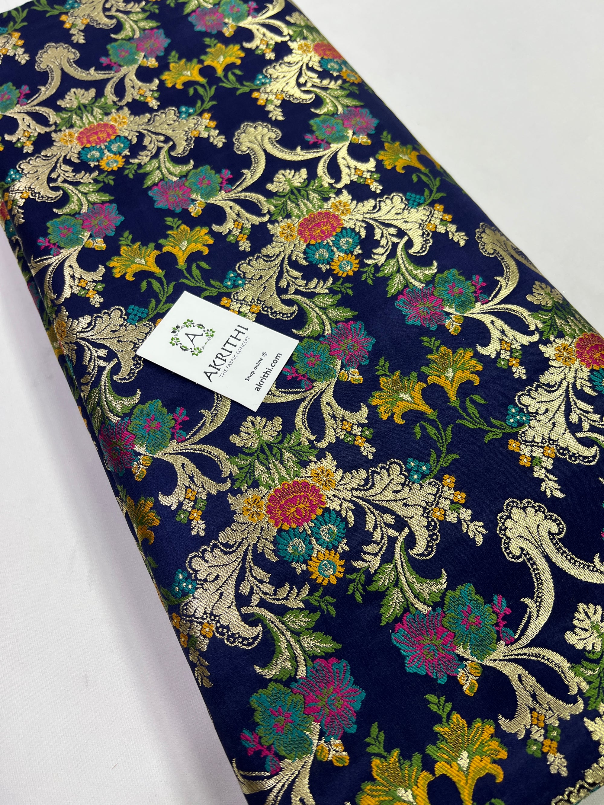 Banarasi kimkhab fabric