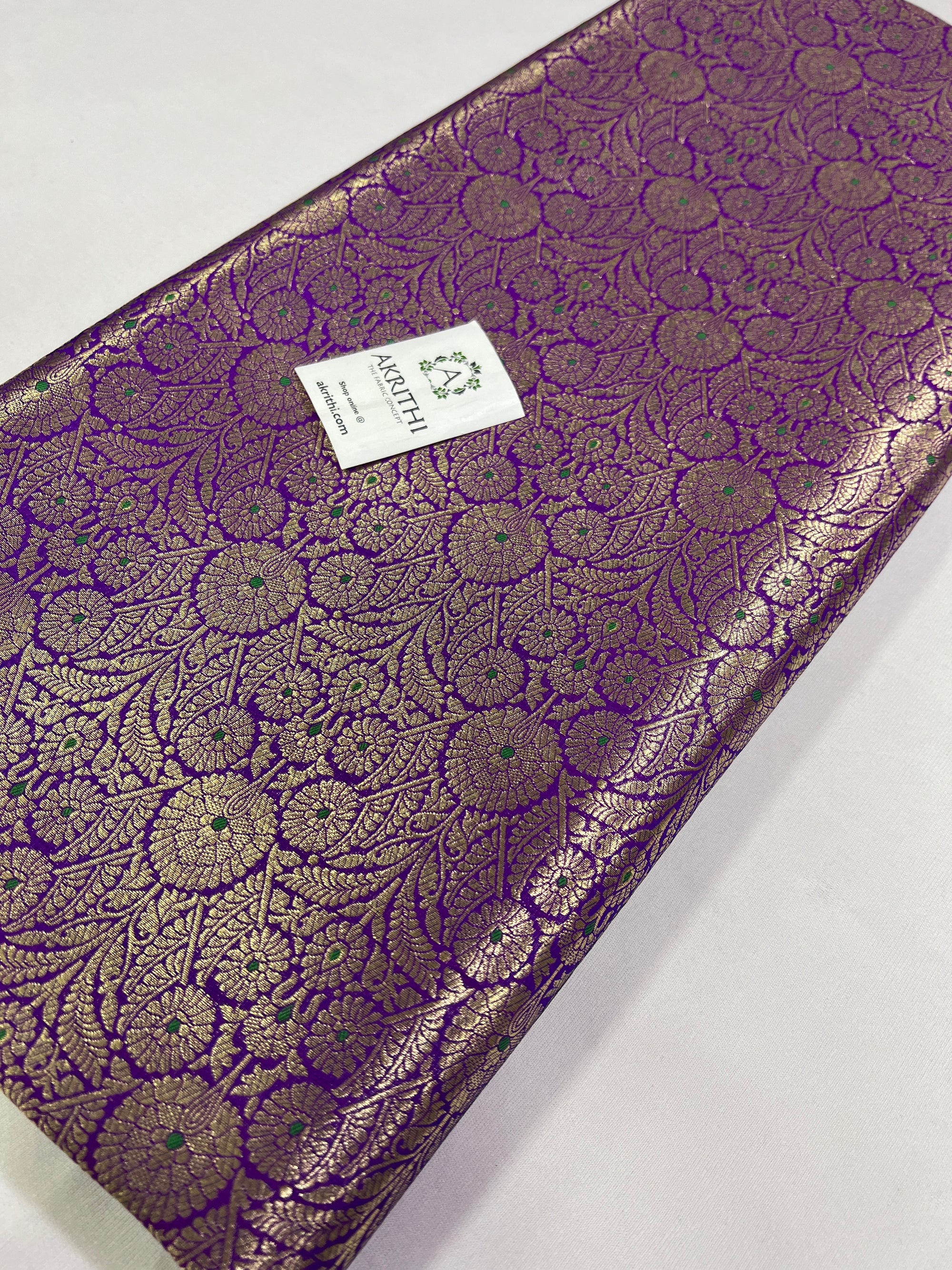 Handloom Banarasi brocade fabric
