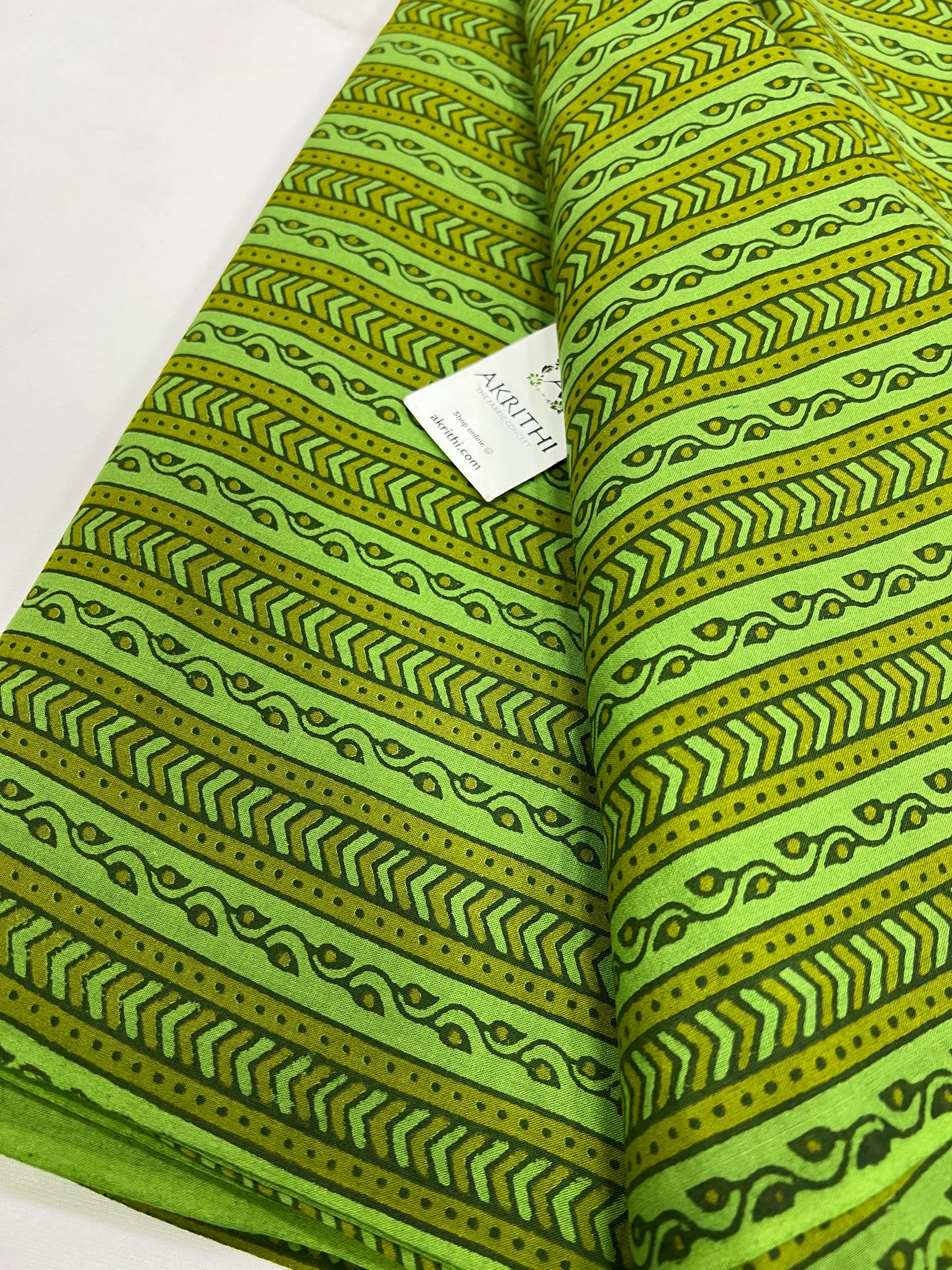 Printed pure cotton fabric