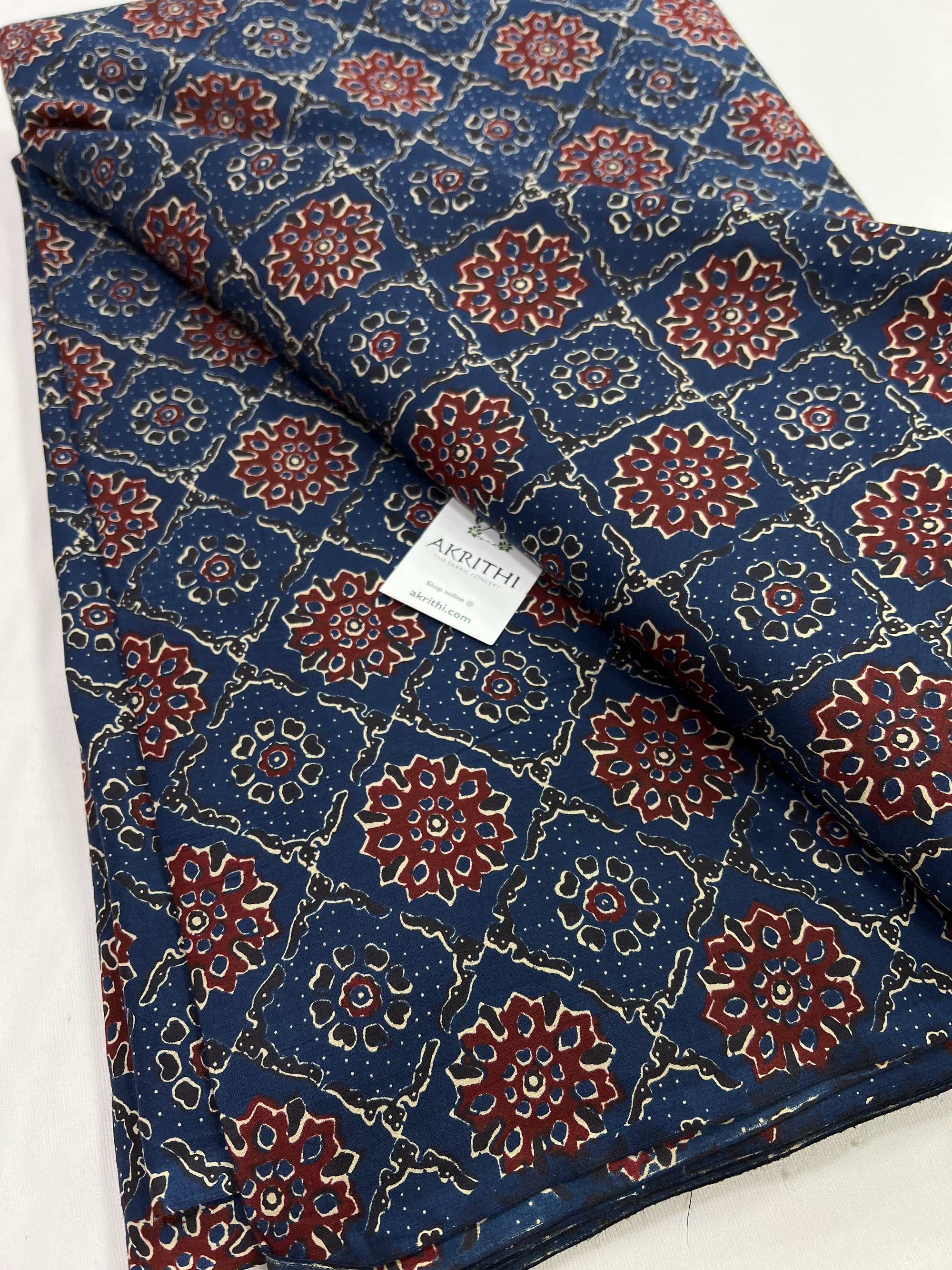 Printed pure cotton fabric