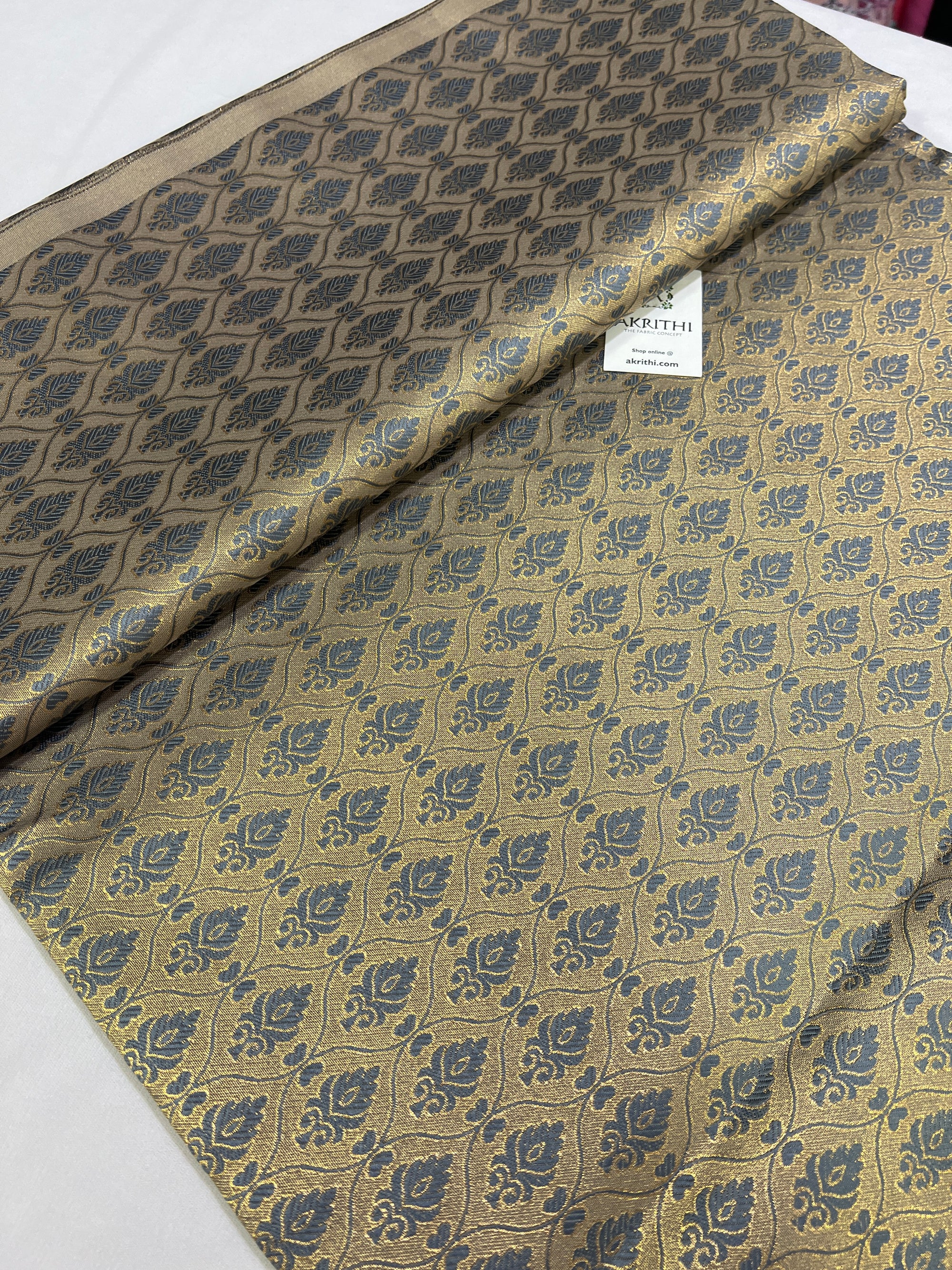 Banarasi brocade fabric 95 CM CUT