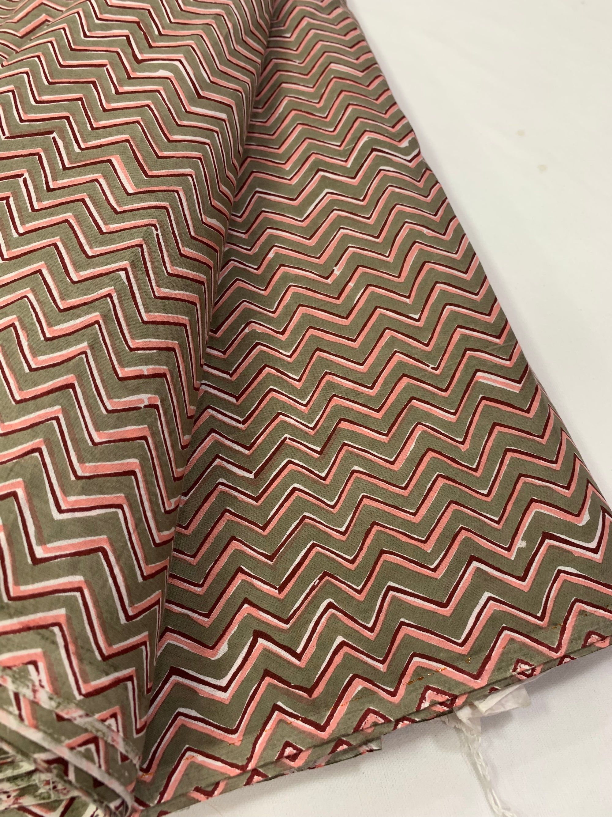 Printed pure cotton fabric